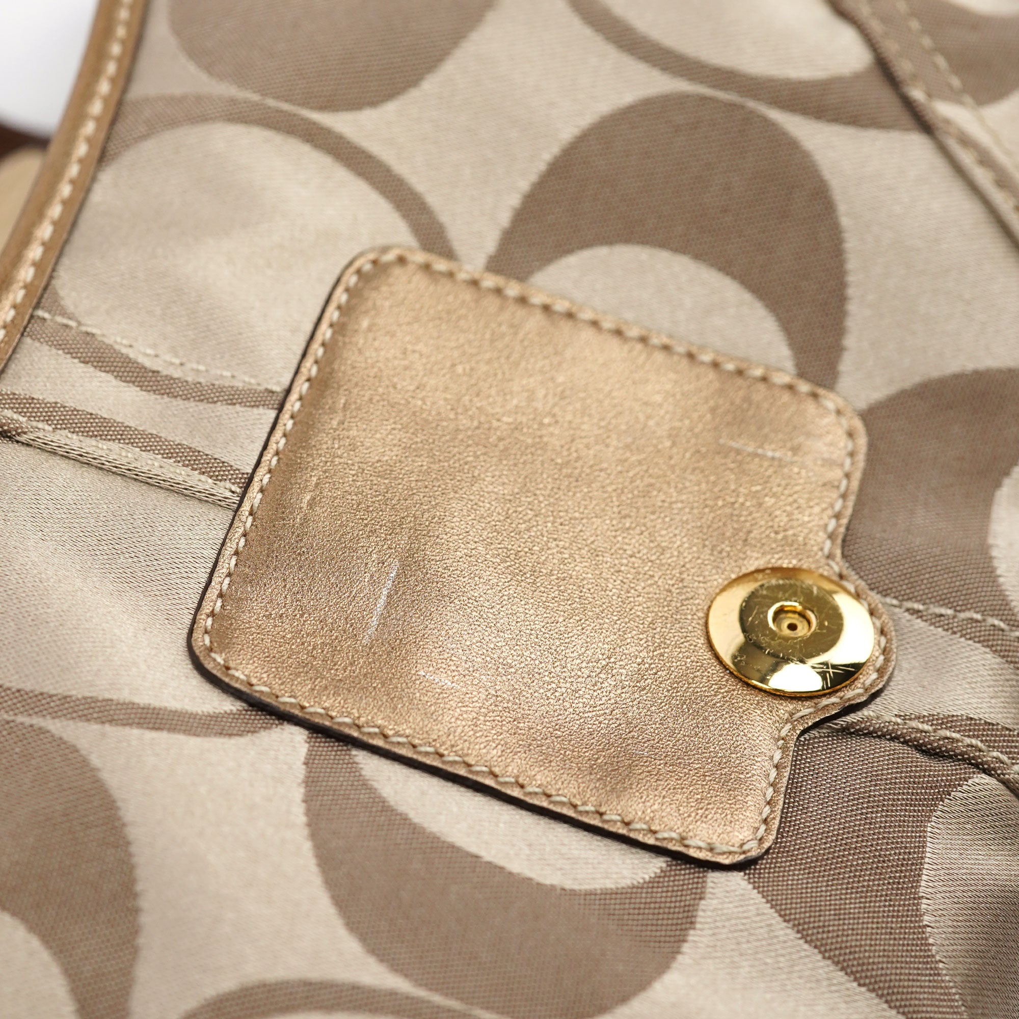 Coach 13042 Soho Schultertasche in Beige