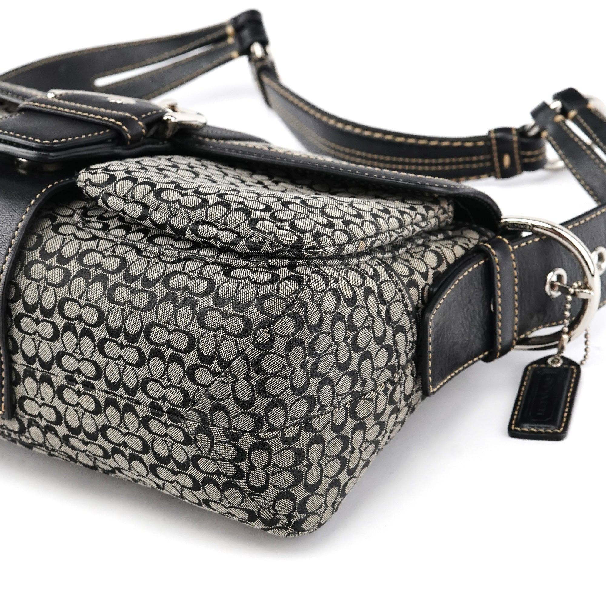 Coach 1463 Soho Schultertasche aus Signature Canvas in Grau und Schwarz
