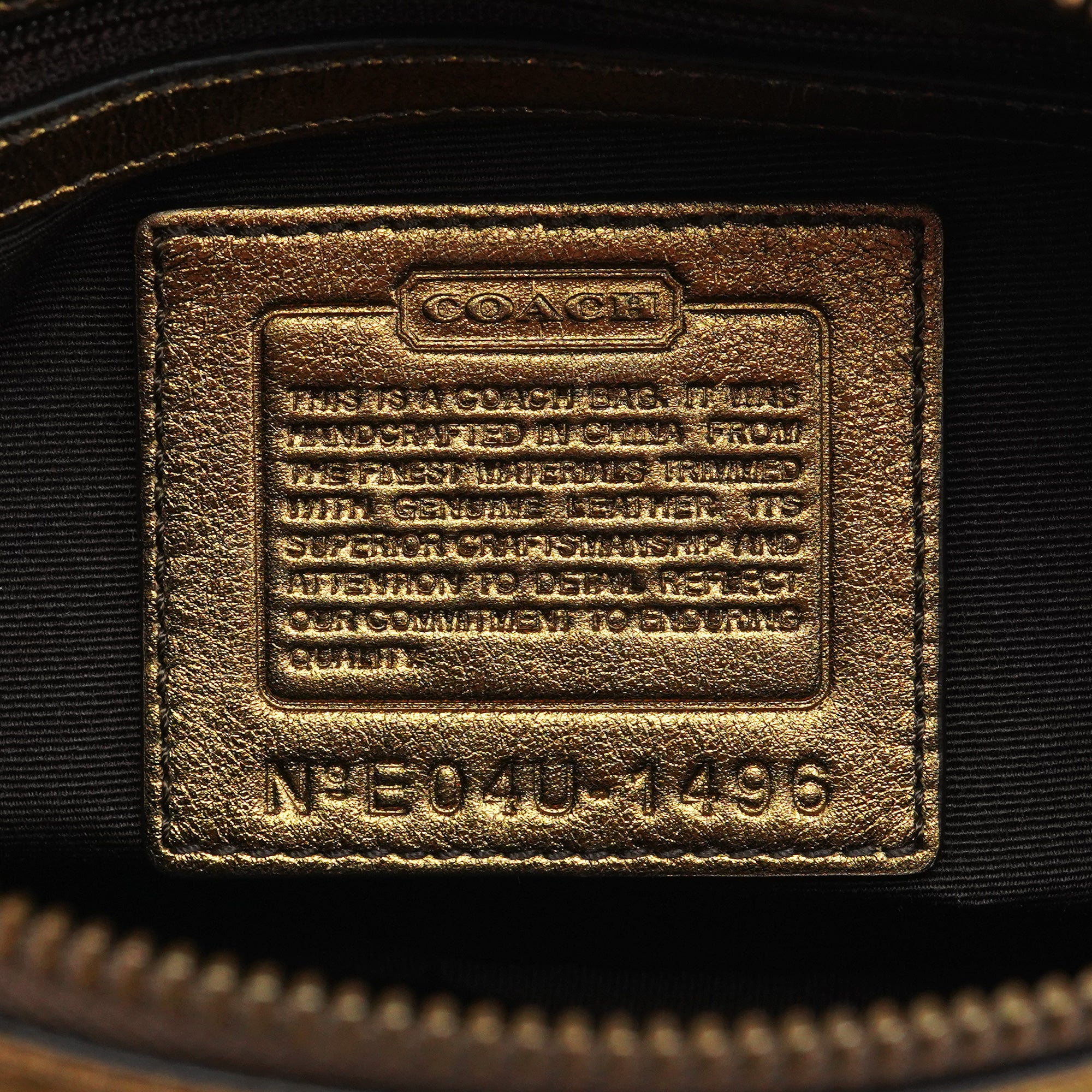 Coach 1496 Soho Schultertasche aus Signature Canvas in Beige und Bronze
