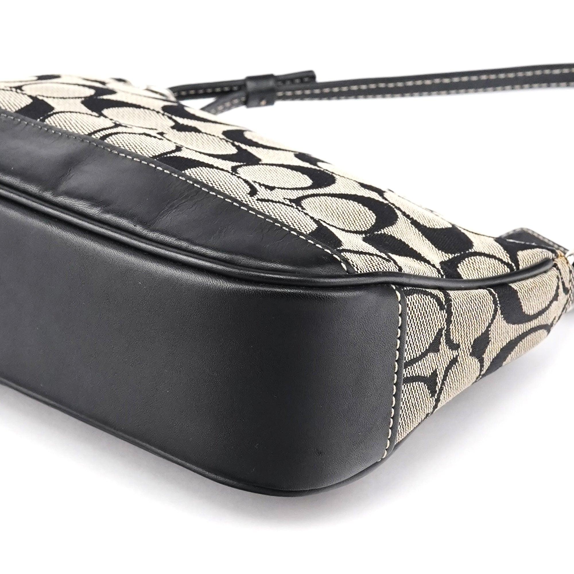 Coach 6094 Demi Schultertasche aus Signature Canvas in Grau und Schwarz
