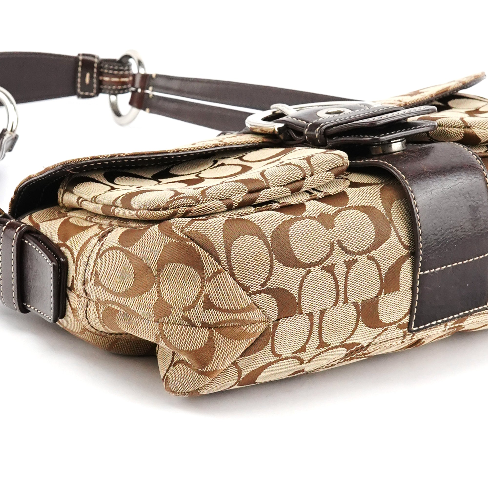 Coach 6314 Soho Schultertasche aus Signature Canvas in Beige und Braun