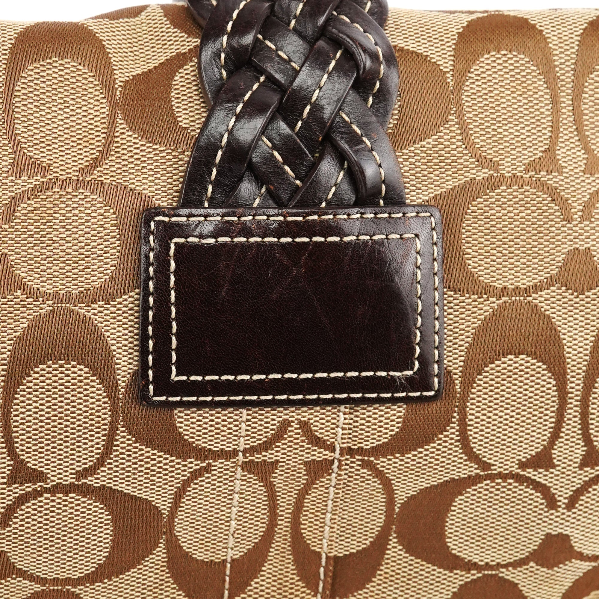Coach 6314 Soho Schultertasche aus Signature Canvas in Beige und Braun