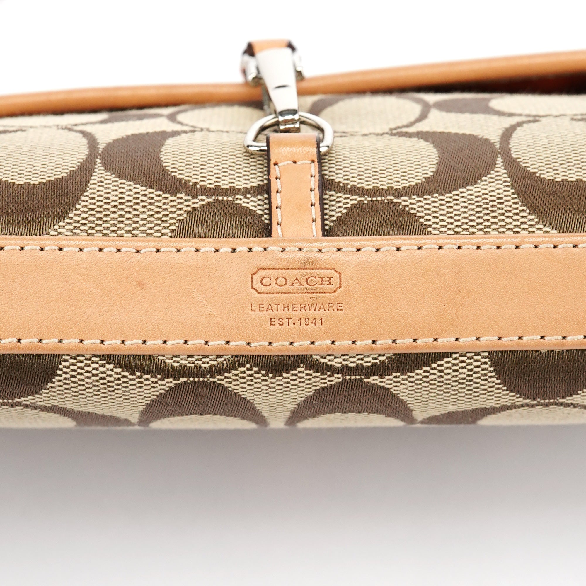Coach 6348 Sac porté épaule Soho beige et camel