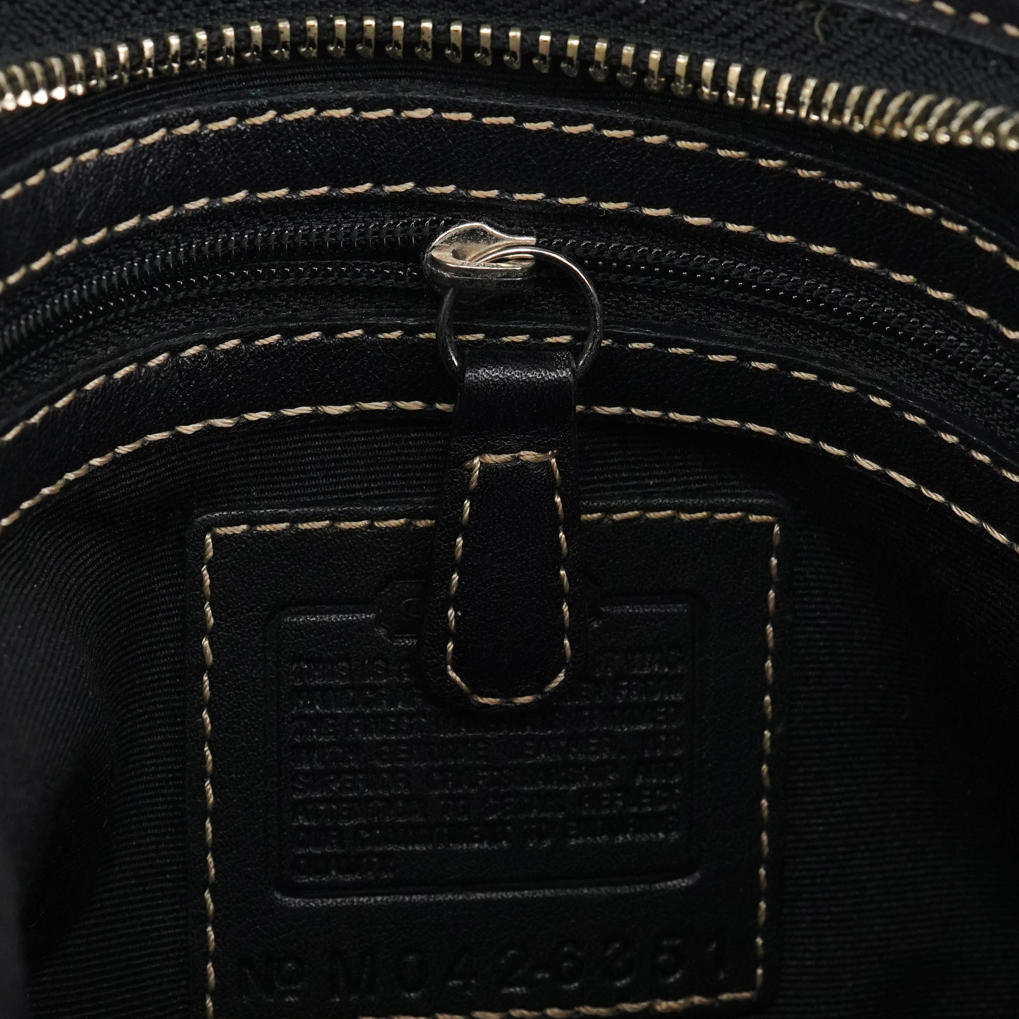 Coach 6351 Sac porté épaule Soho en toile Signature noire