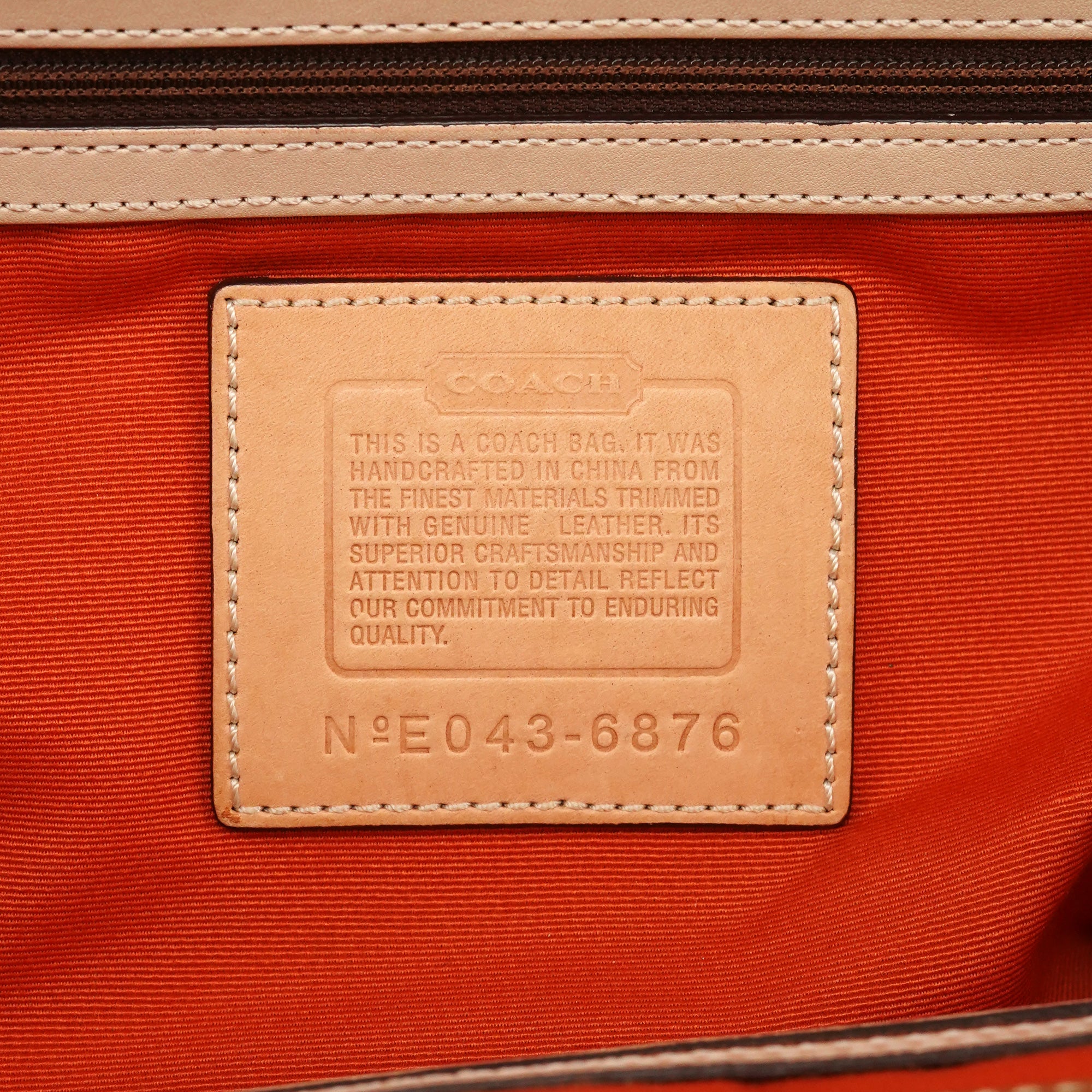 Coach 6876 Soho håndtaske i beige Signature canvas