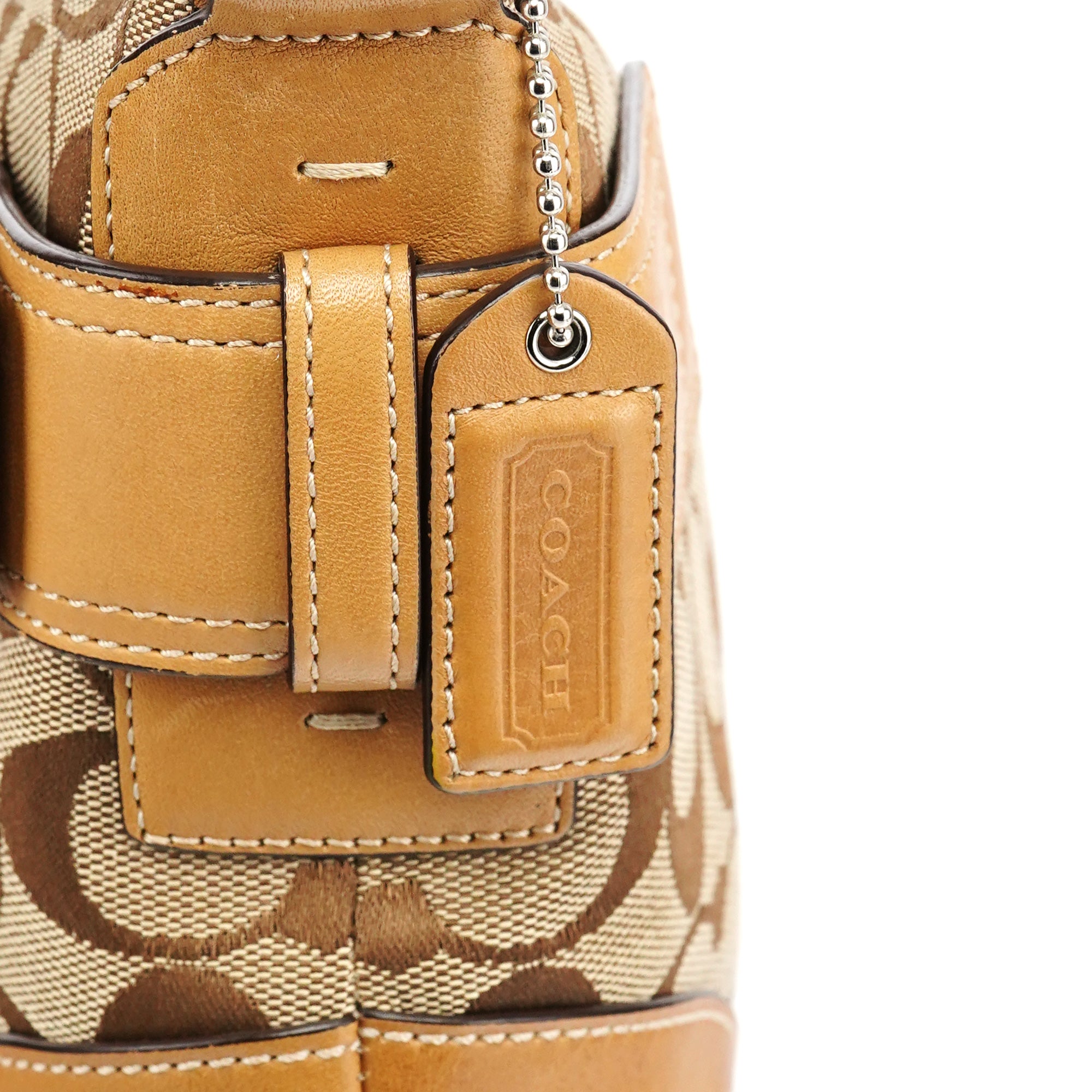 Coach 7077 Sac porté épaule Soho en toile Signature beige