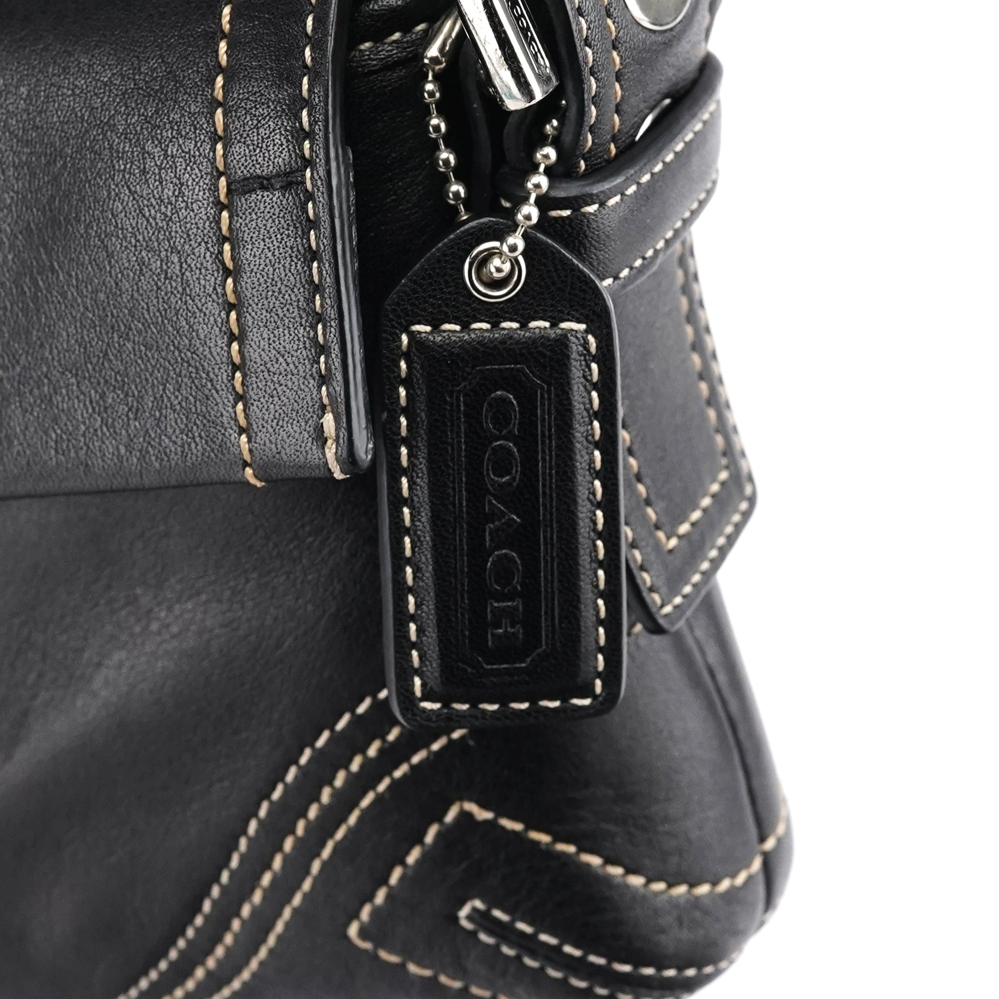 Coach 8A05 Sac porté épaule Soho en cuir noir