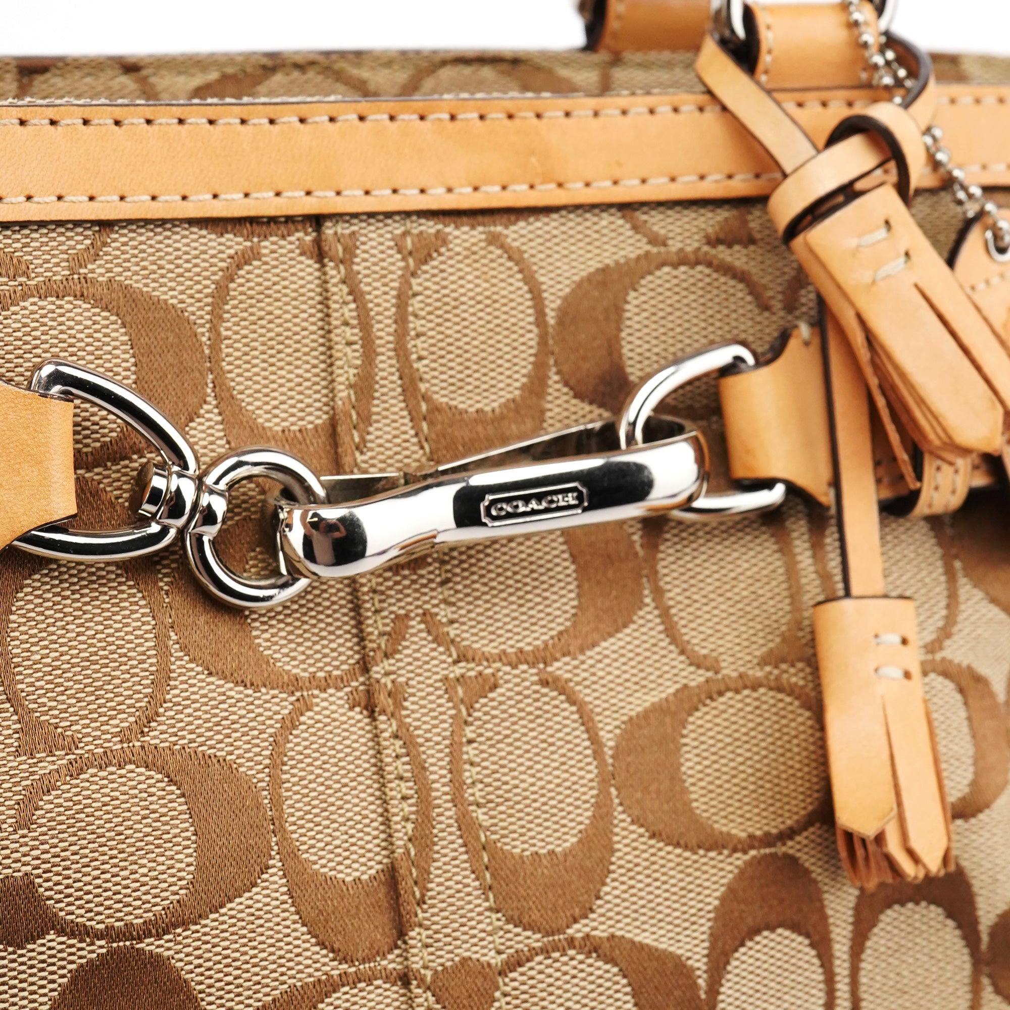 Coach 8K06 Beige Tan Signature Hamptons Tote Bag
