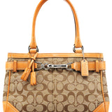 Coach 8K06 Beige Tan Signature Hamptons Tote Bag