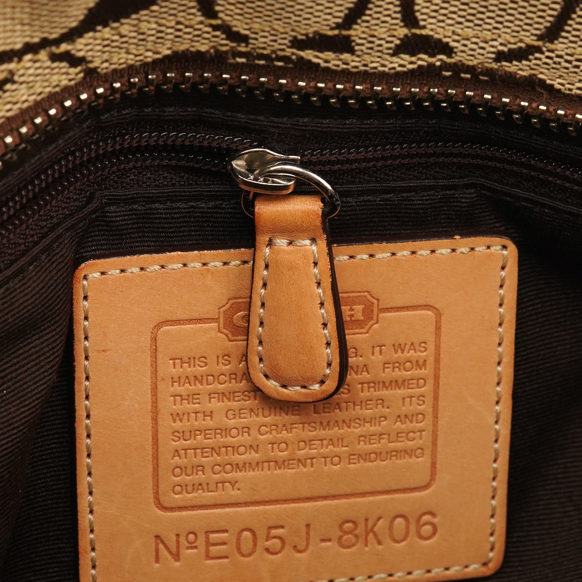 Coach 8K06 Beige Tan Signature Hamptons Tote Bag