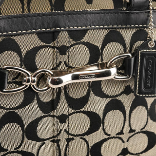 Coach 8K06 Grey Black Signature Canvas Hamptons Tote Bag