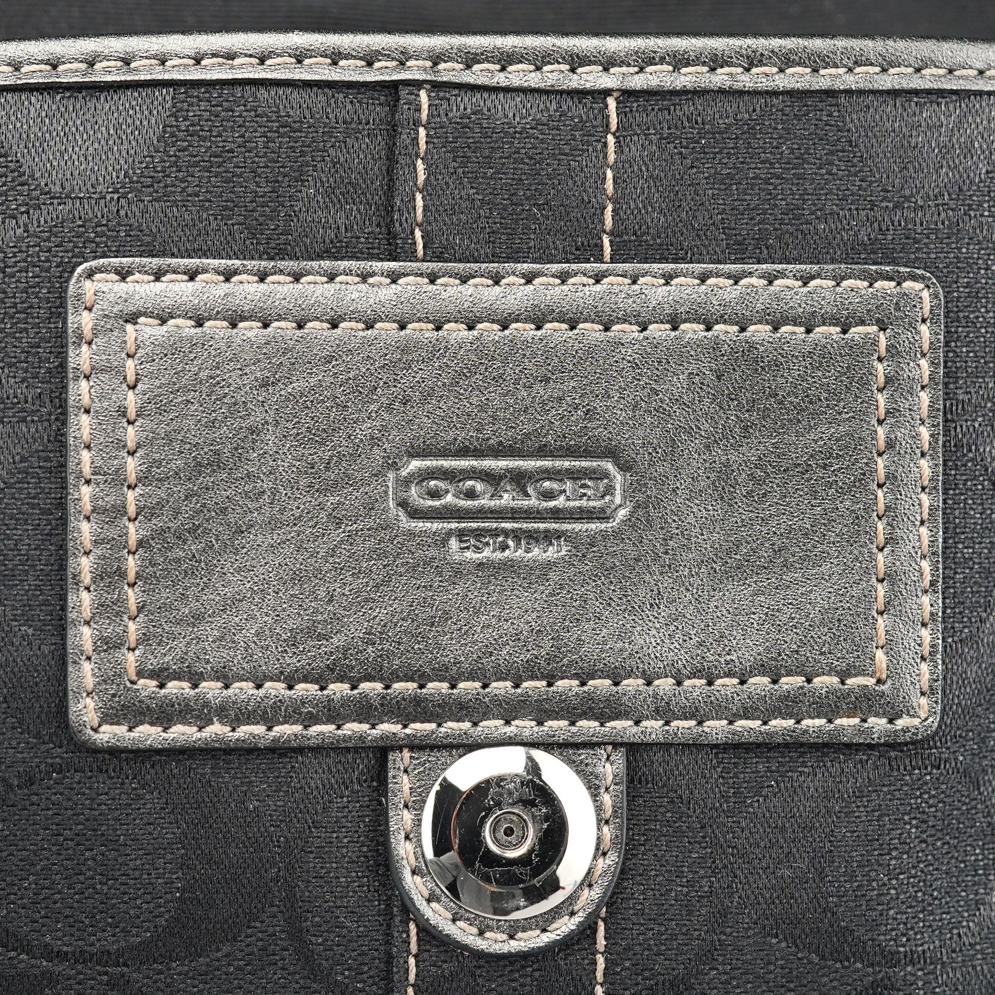 Coach 8K38 Sac porté épaule Soho en cuir embossé façon serpent noir