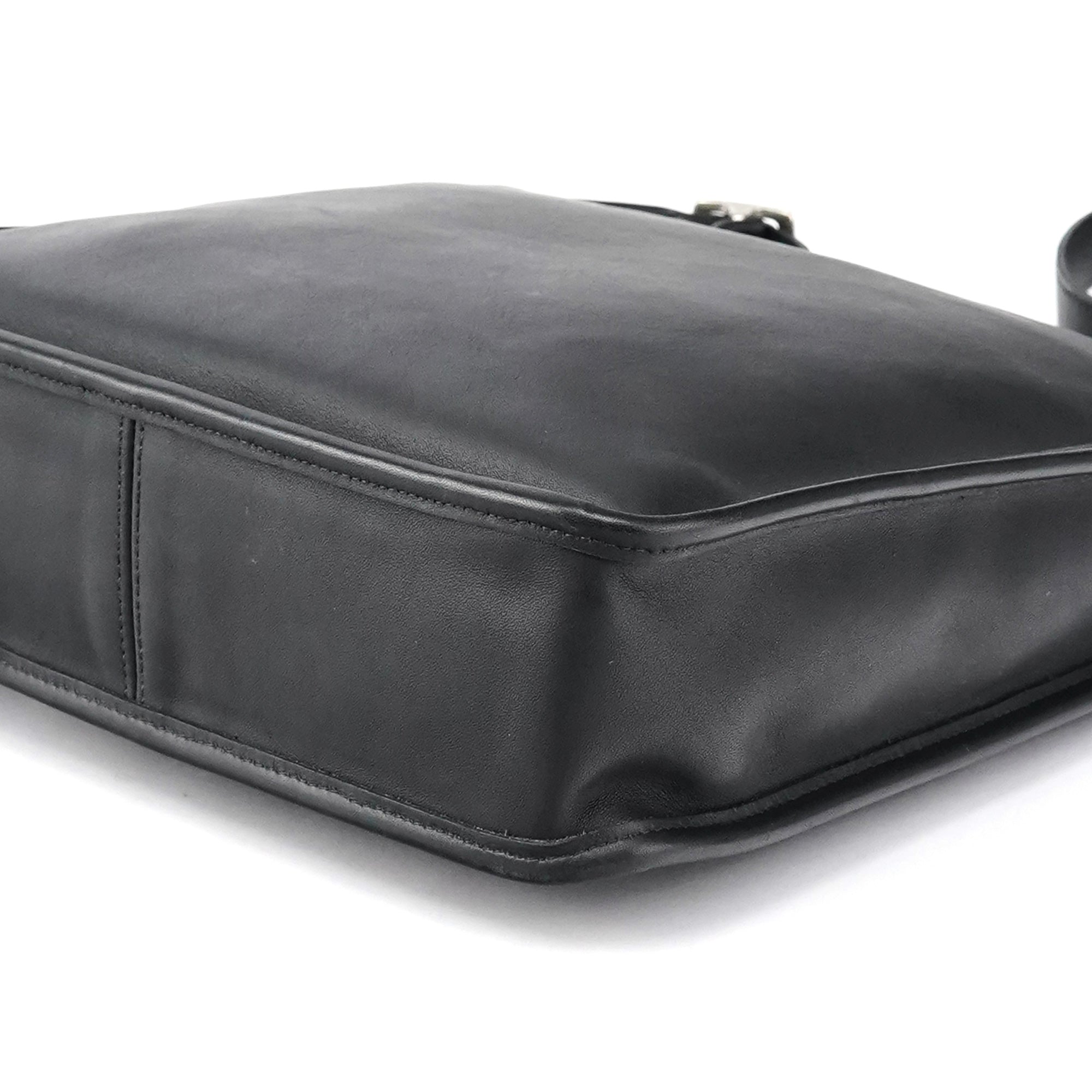 Coach 9073 Sac porté épaule en cuir noir