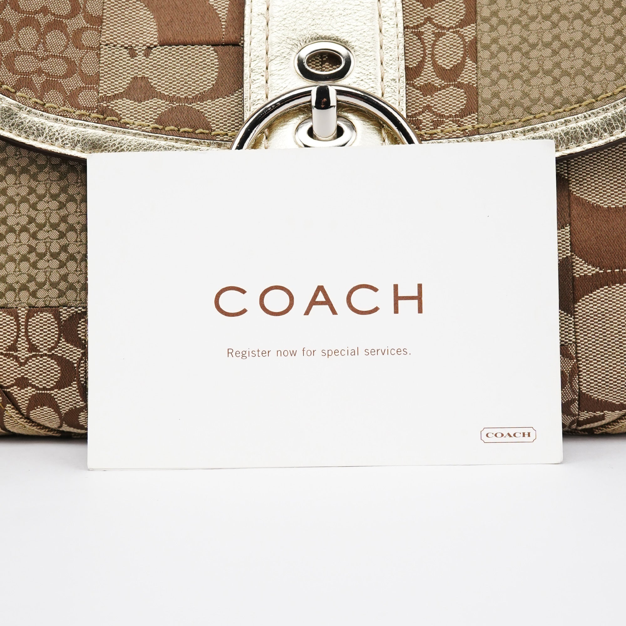 Coach Patchwork Soho Schultertasche in Beige und Gold