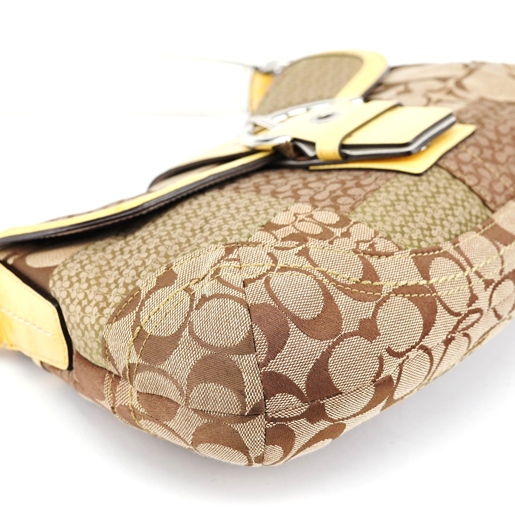 Coach Sac porté épaule Signature C Soho en patchwork beige