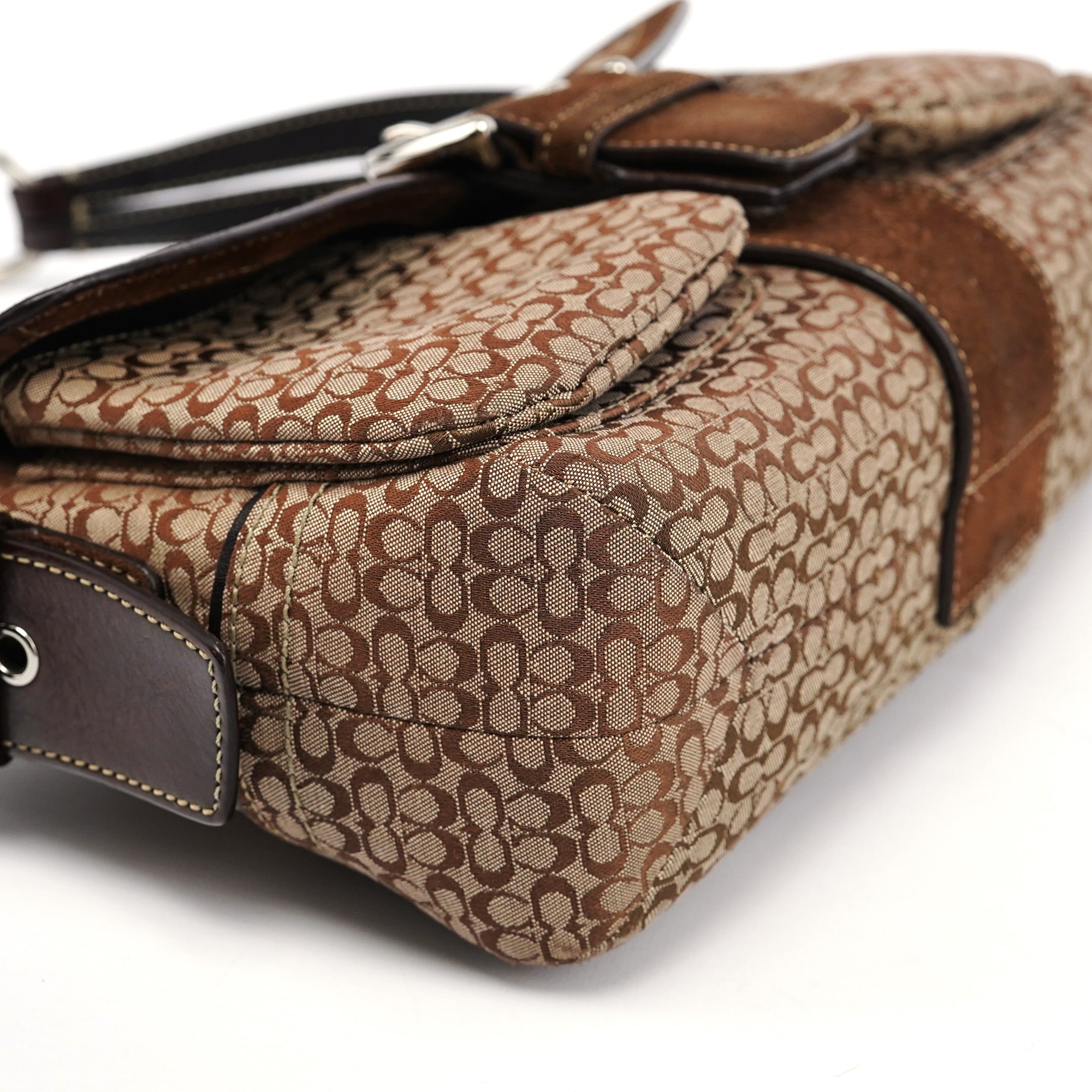 Coach Sac porté épaule Signature C Soho en daim beige
