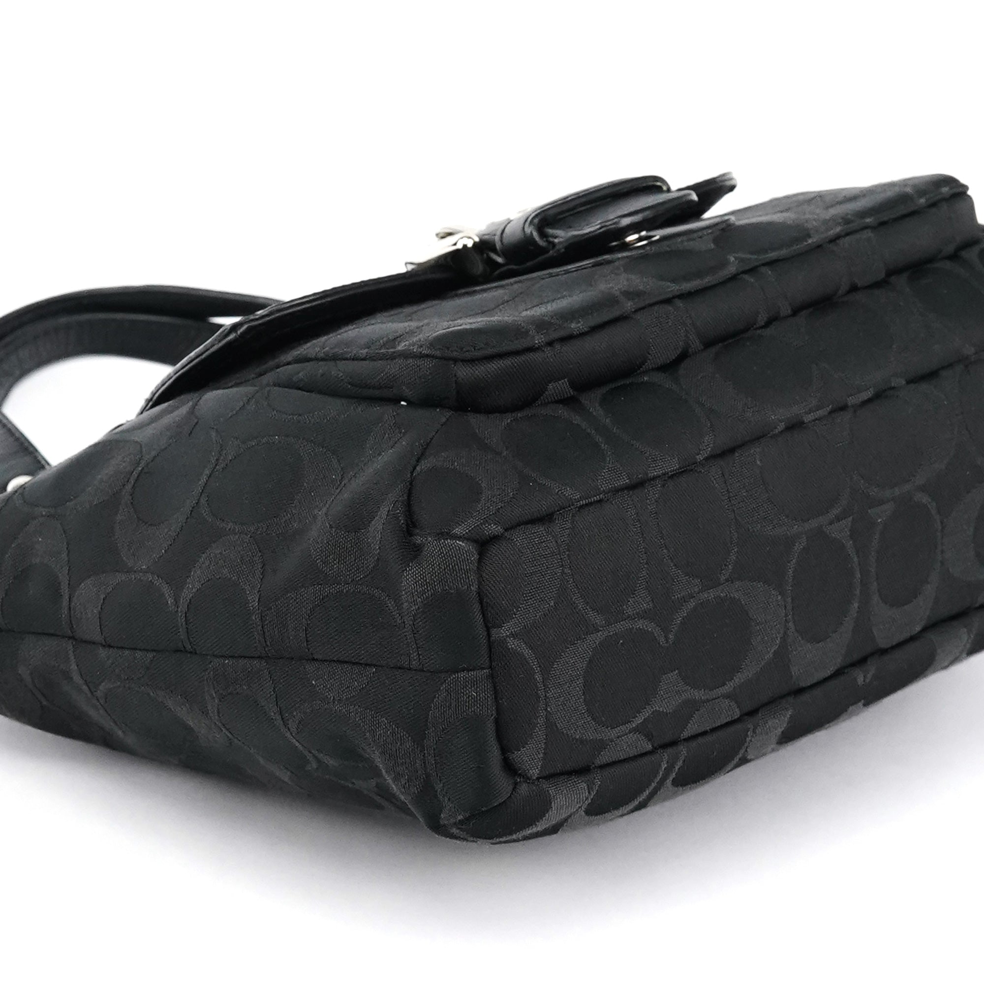 Coach Soho Tote Bag aus schwarzem Signature Canvas