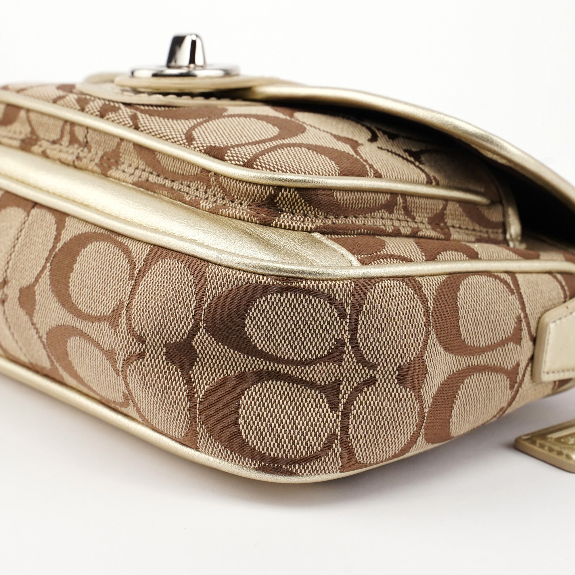 Coach F14282 Beige Signature C Turnlock Shoulder Bag