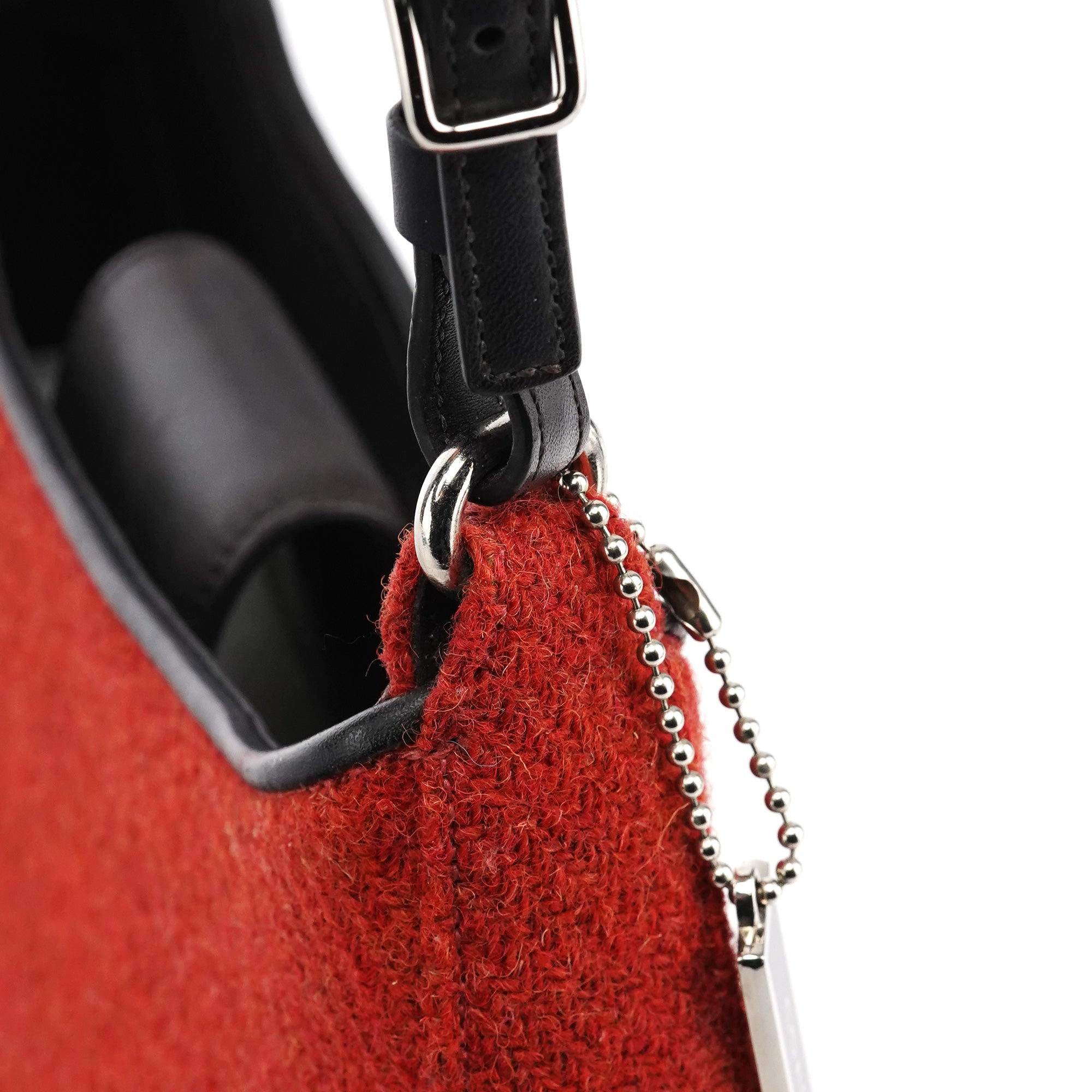 Coach Schultertasche aus roter Wolle