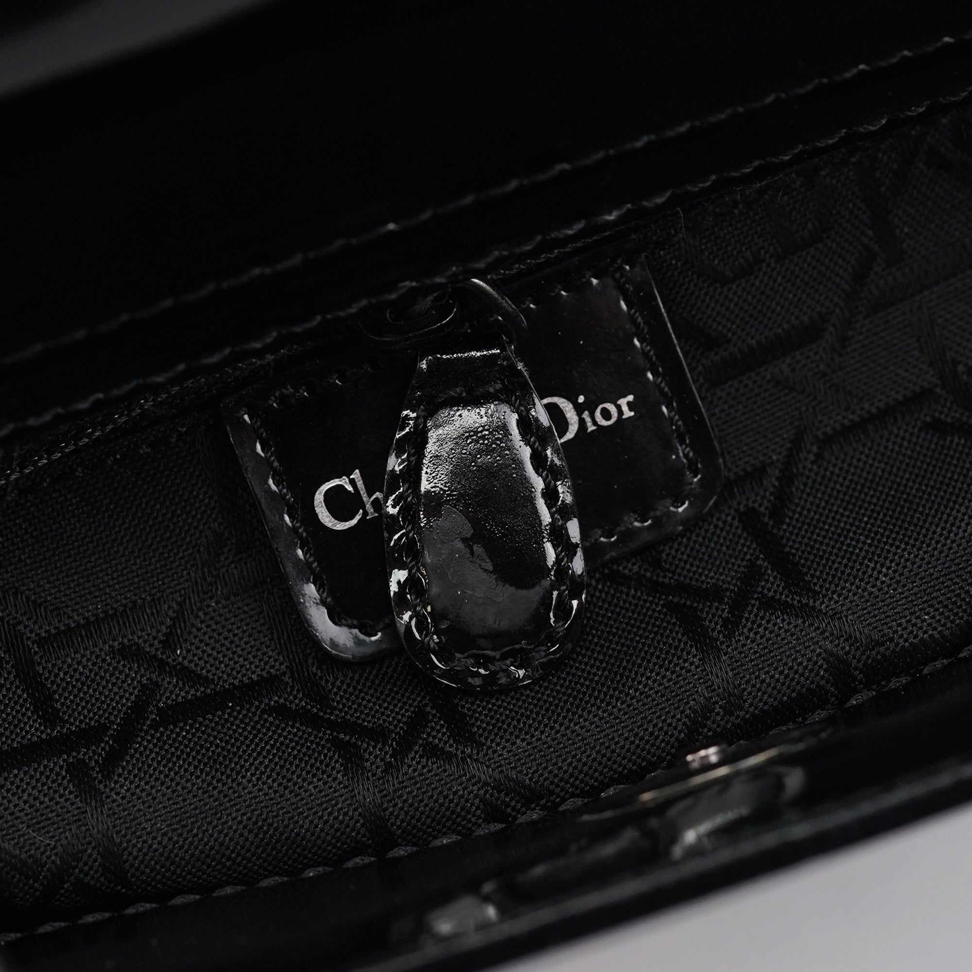 Dior Sac à main Lady Dior en cuir verni noir