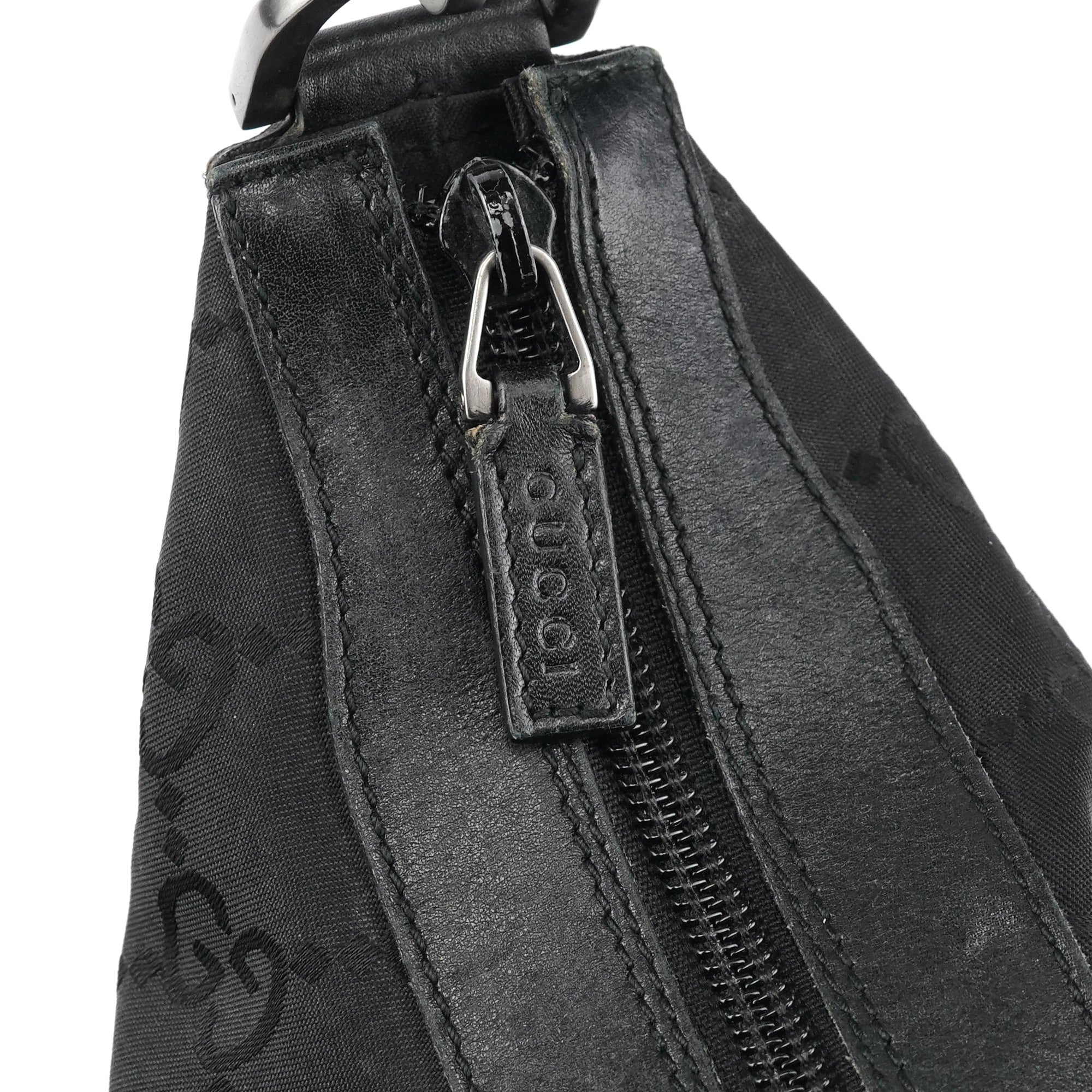 Gucci 000 0531 Sac porté épaule Bamboo en toile GG noire