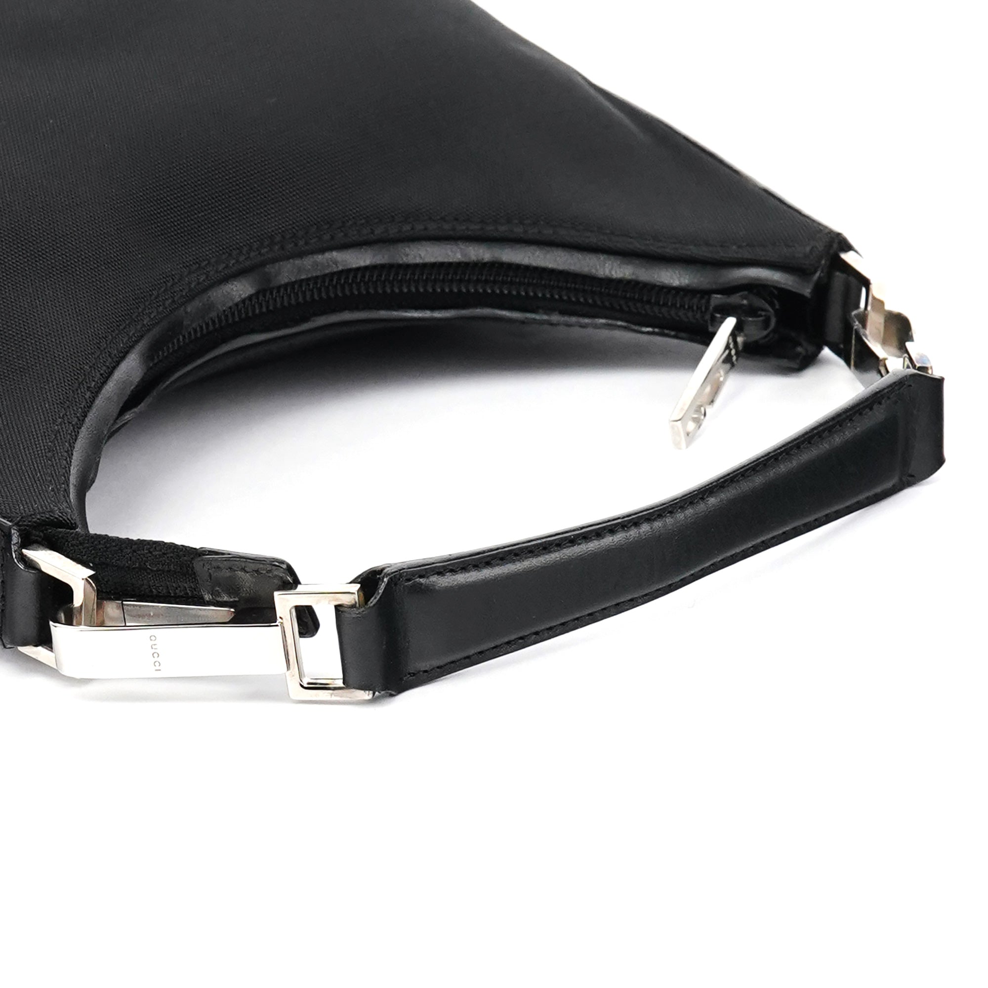 Gucci 000 0601 Black Canvas Shoulder Bag