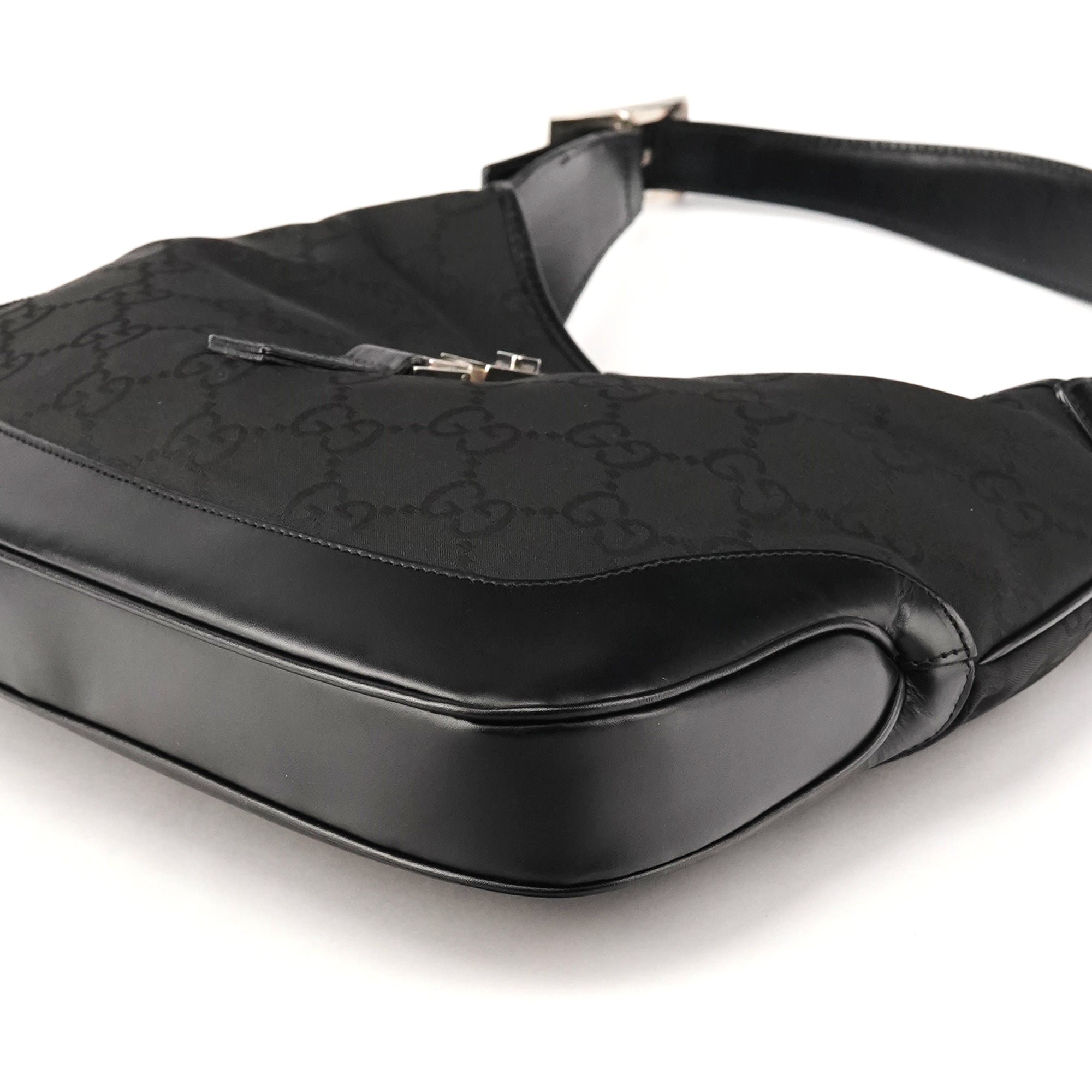 Gucci 001 3306 Black GG Canvas Jackie Shoulder Bag