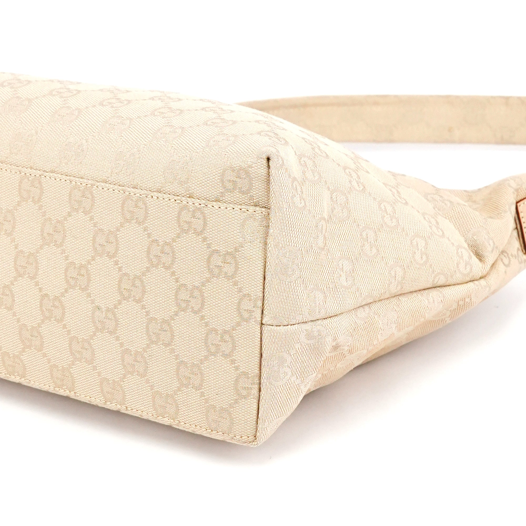 Gucci 001 3386 Sac hobo en toile GG beige
