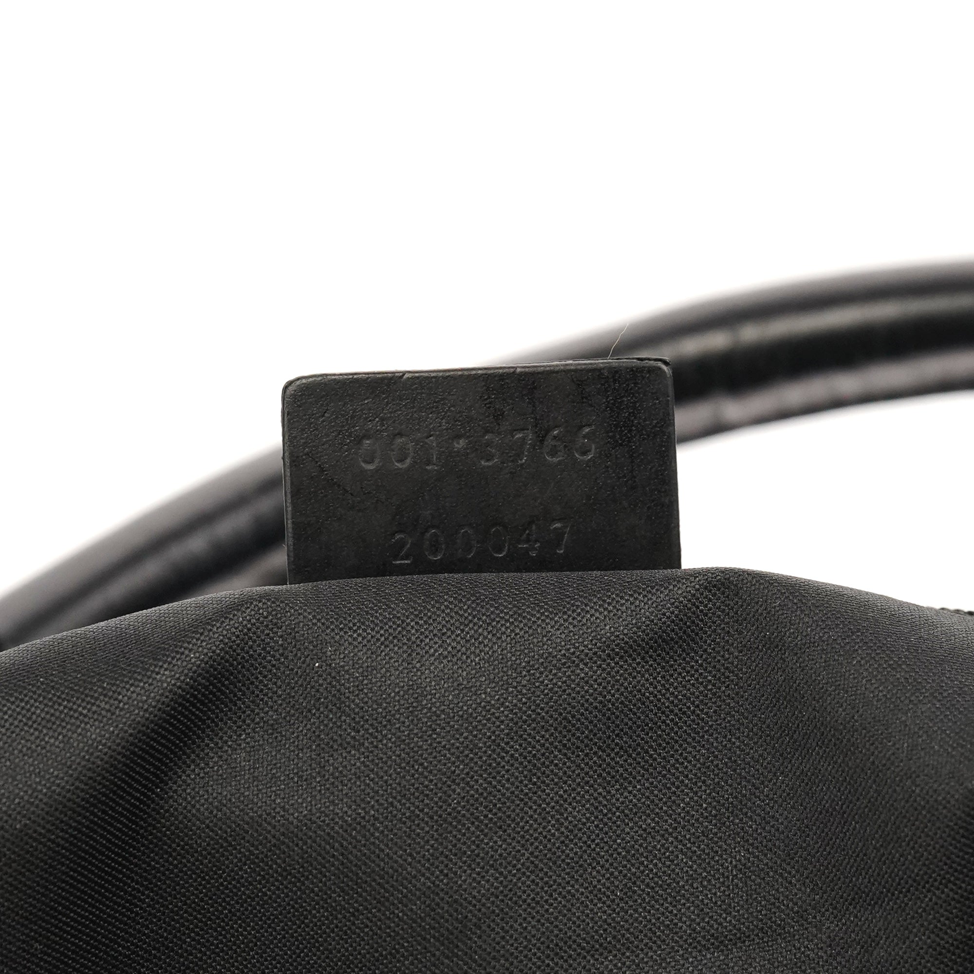 Gucci 001 3766 skuldertaske i sort GG nylon