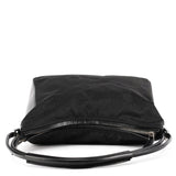 Gucci 001 3766 skuldertaske i sort GG nylon