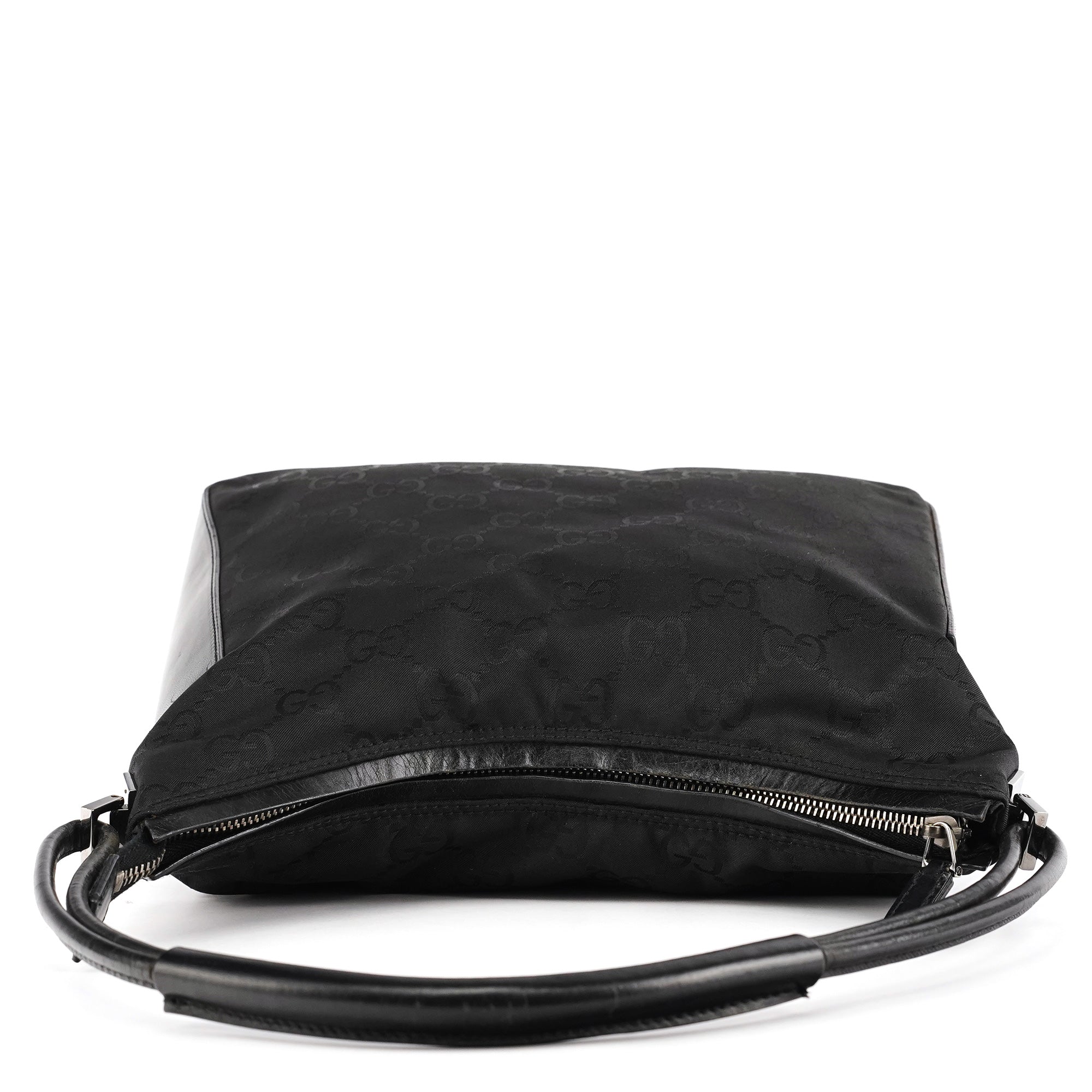 Gucci 001 3766 skuldertaske i sort GG nylon