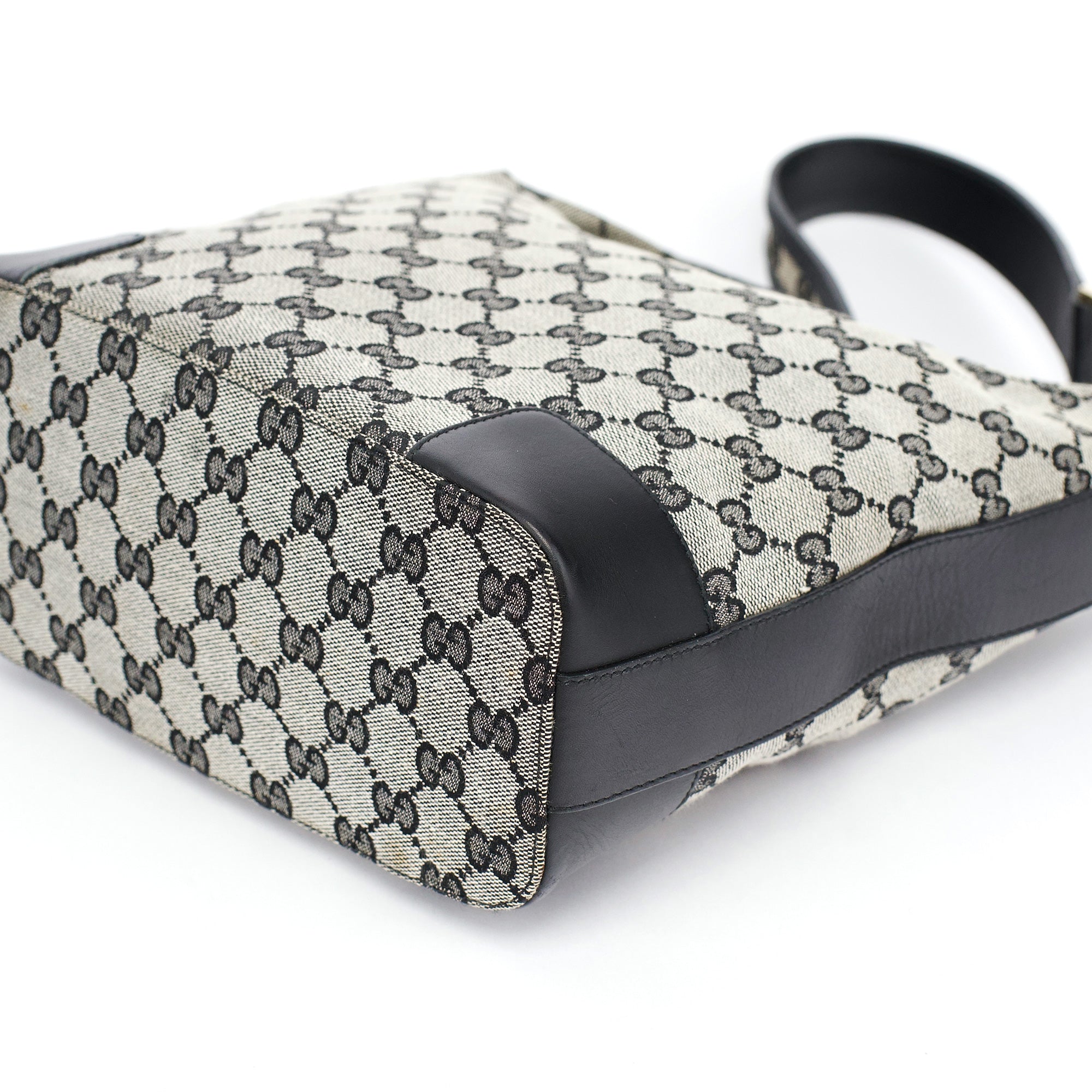 Gucci 001 4204 Grey GG Shoulder Bag