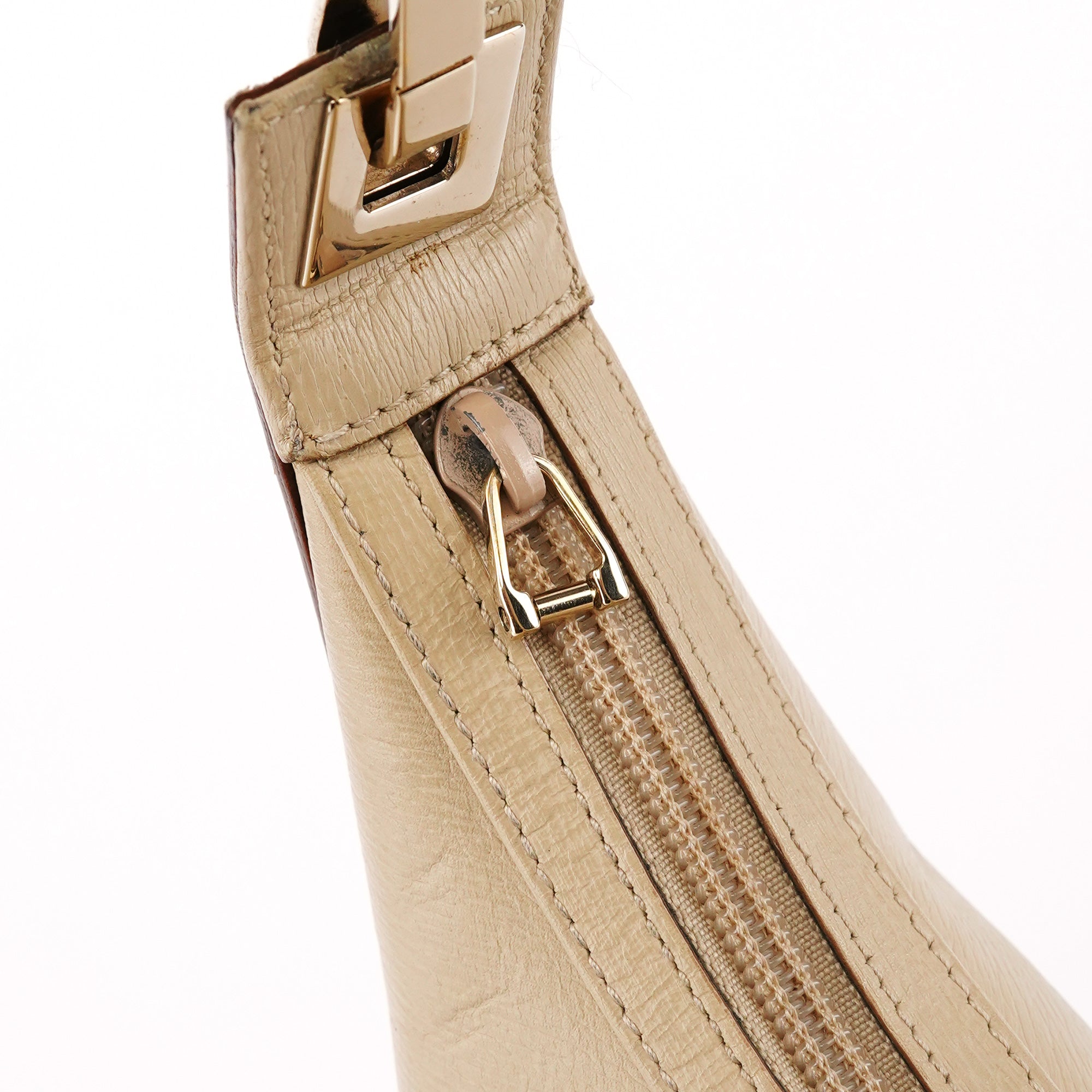 Gucci 001 4204 Ivory Leather One-Shoulder Bag