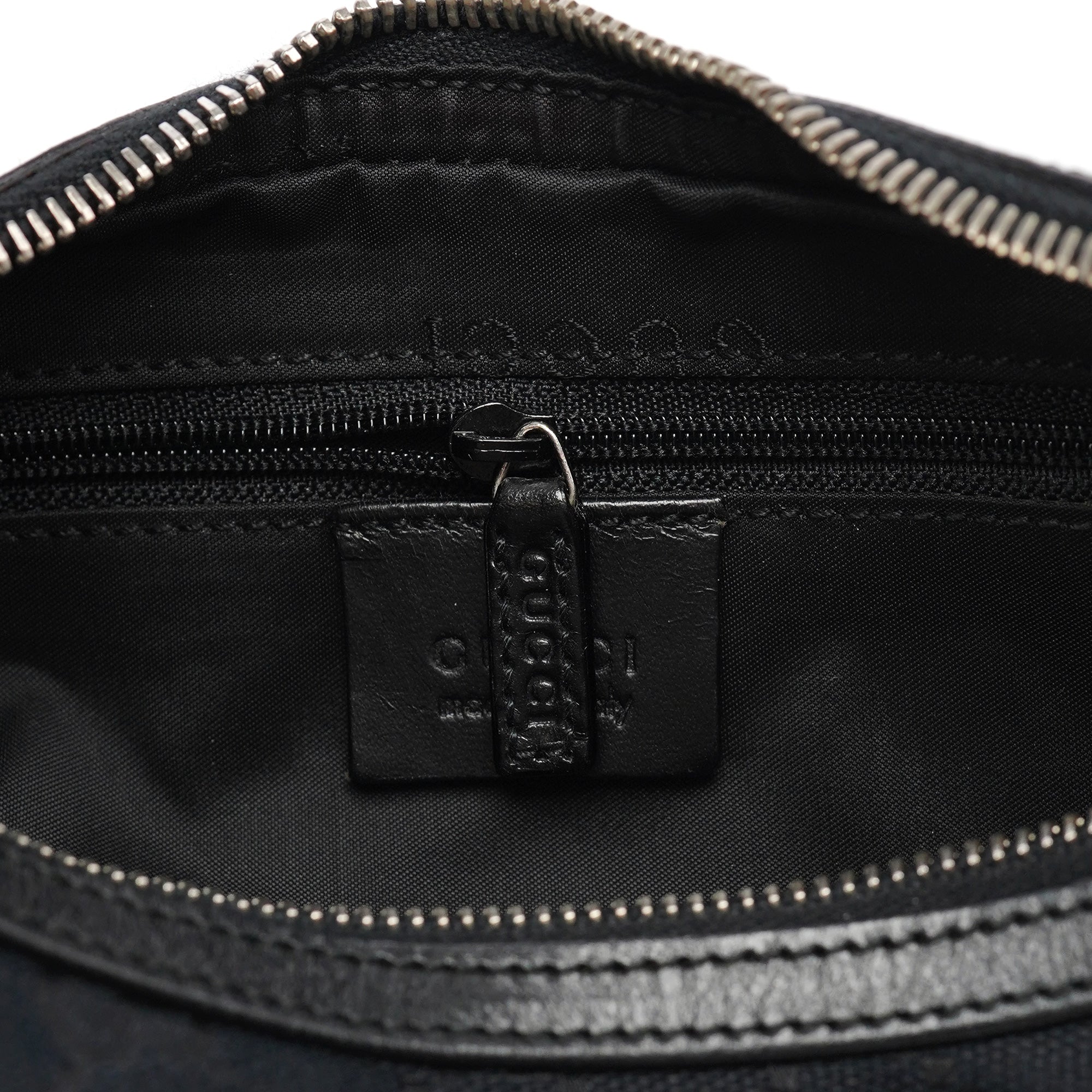 Gucci 001 4205 Black GG Shoulder Bag