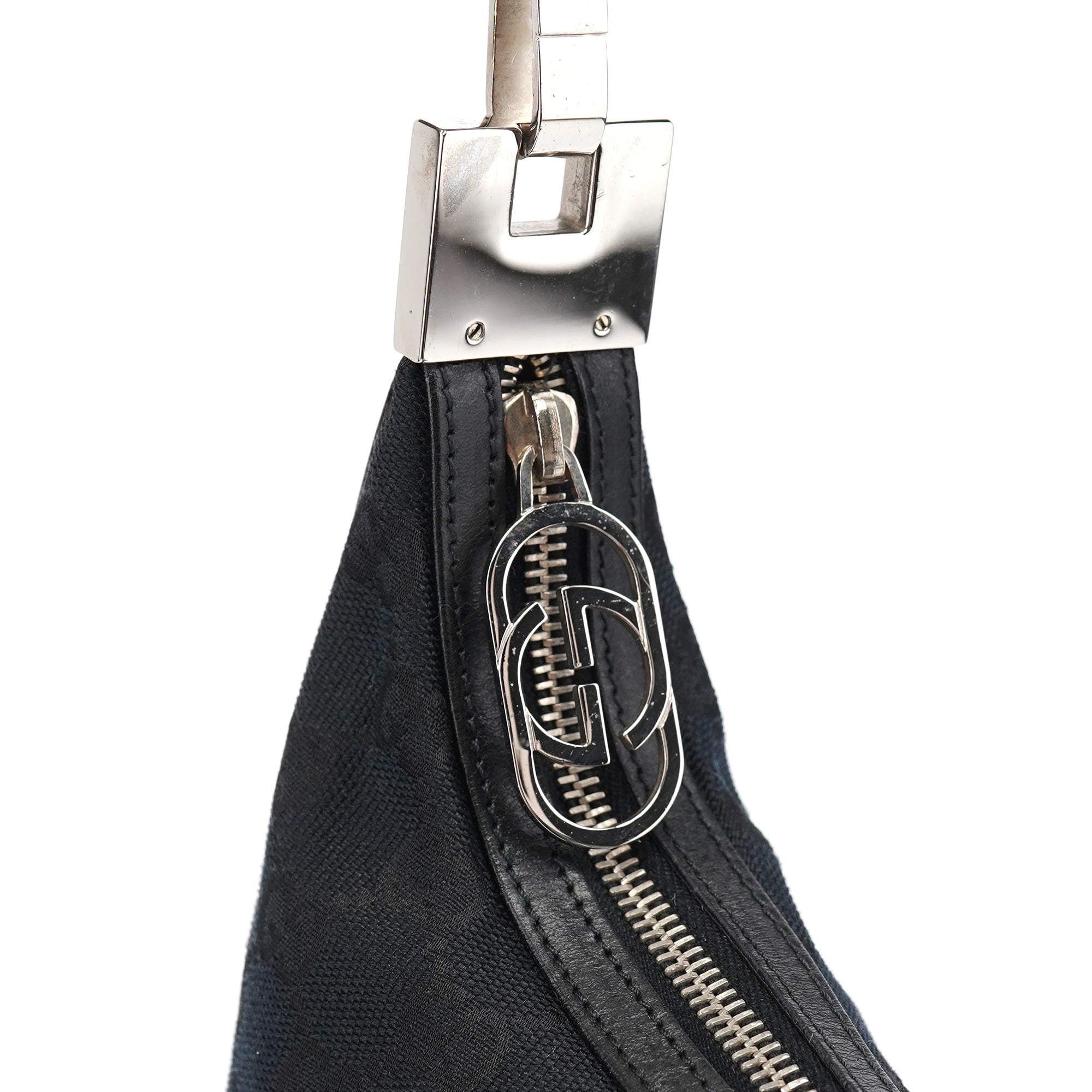 Gucci 001 4205 Black GG Shoulder Bag