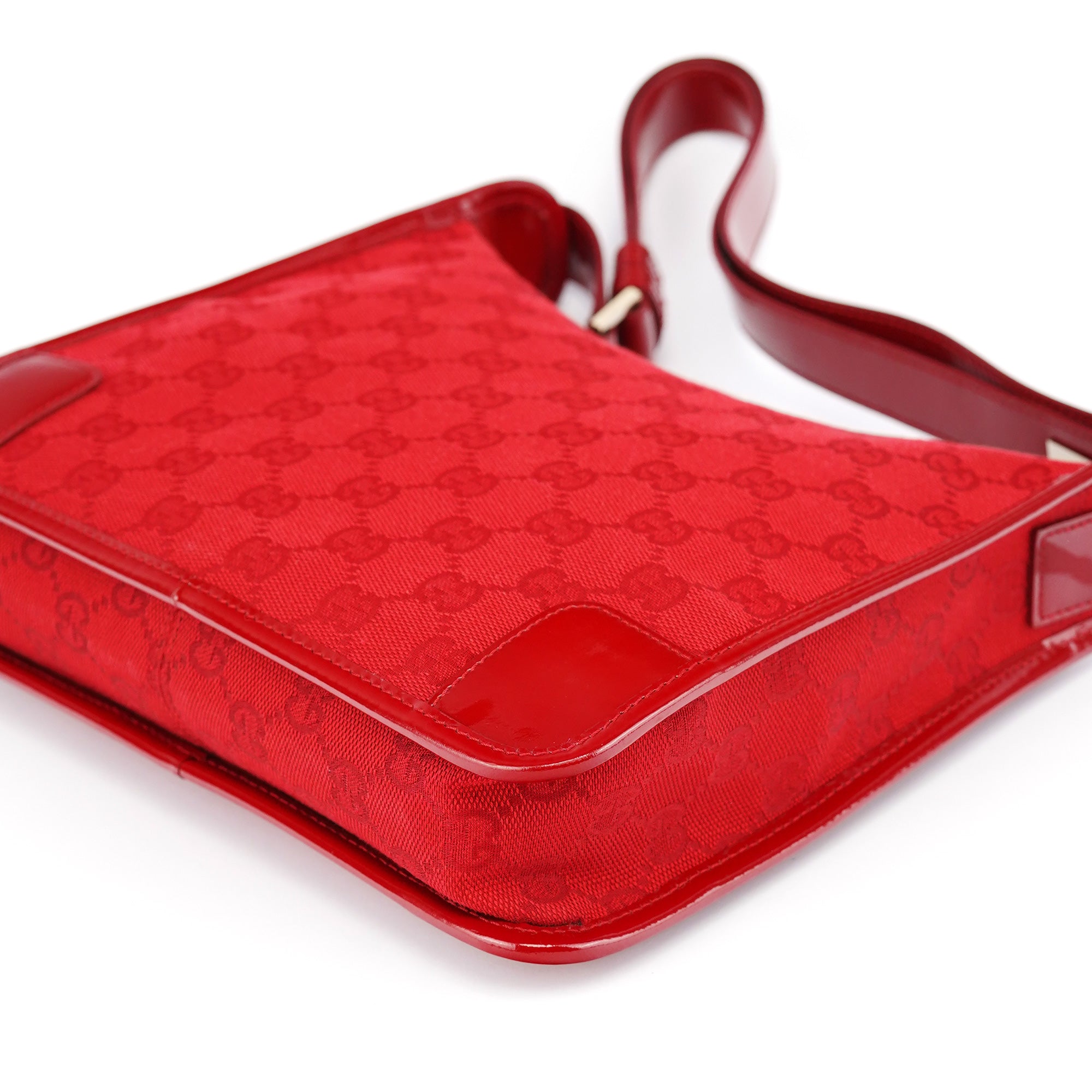 Gucci 001 4206 Sac porté épaule en toile GG rouge