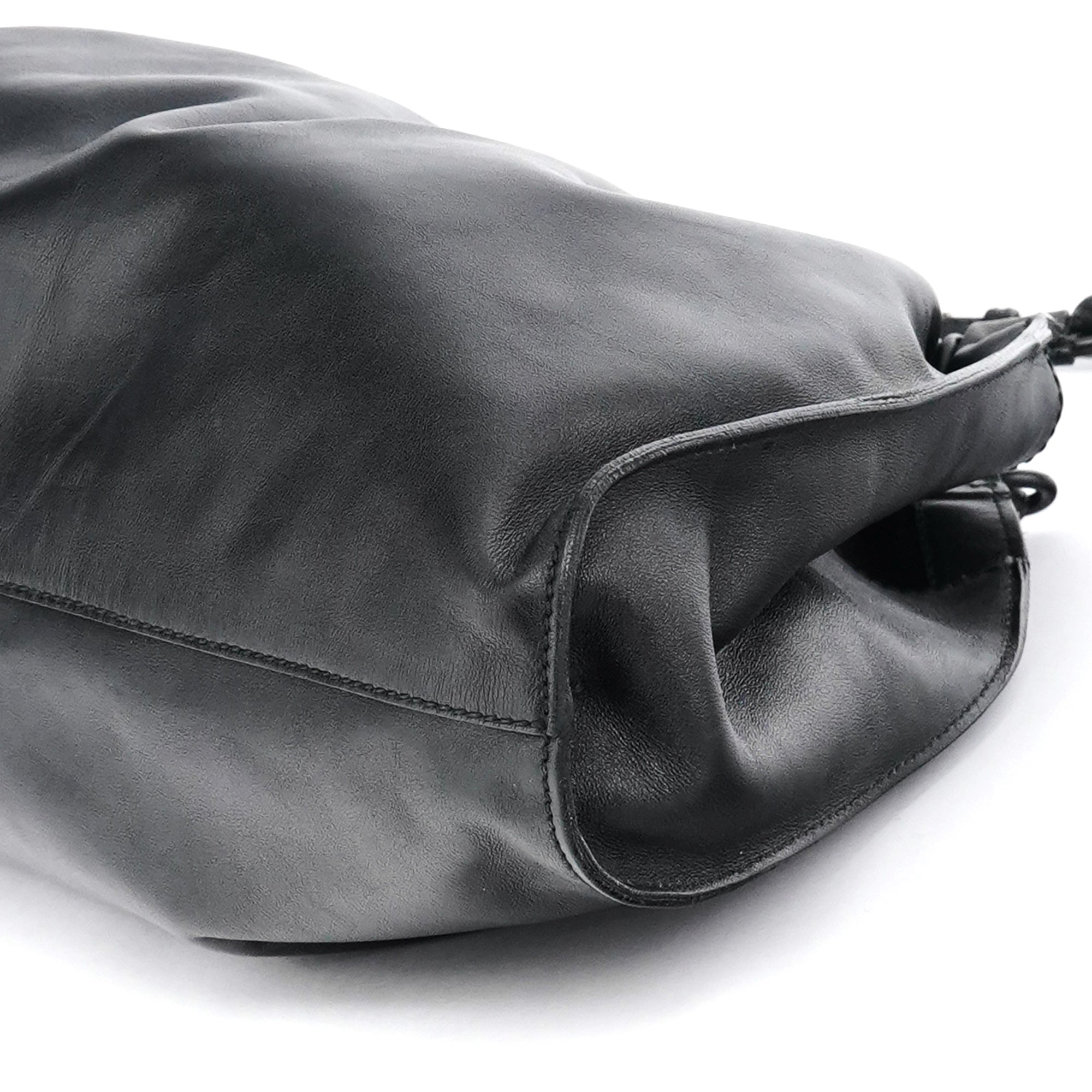 Gucci 001 4335 Black Ruched Calfskin Shoulder Bag