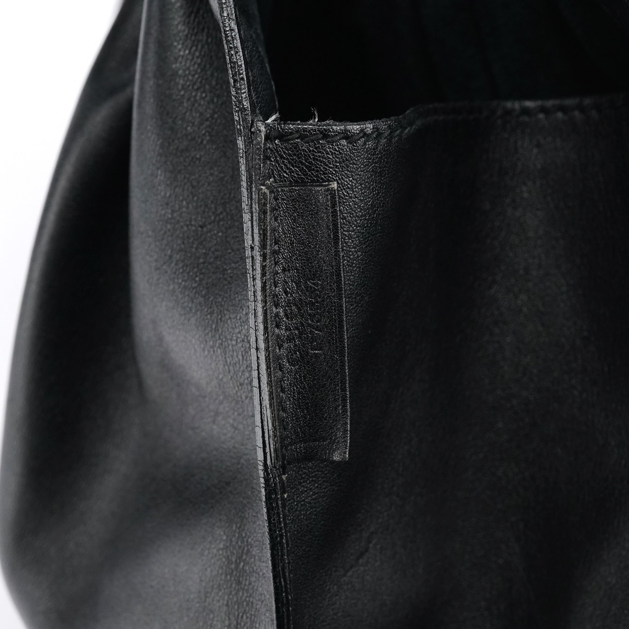 Gucci 001 4335 Black Ruched Calfskin Shoulder Bag