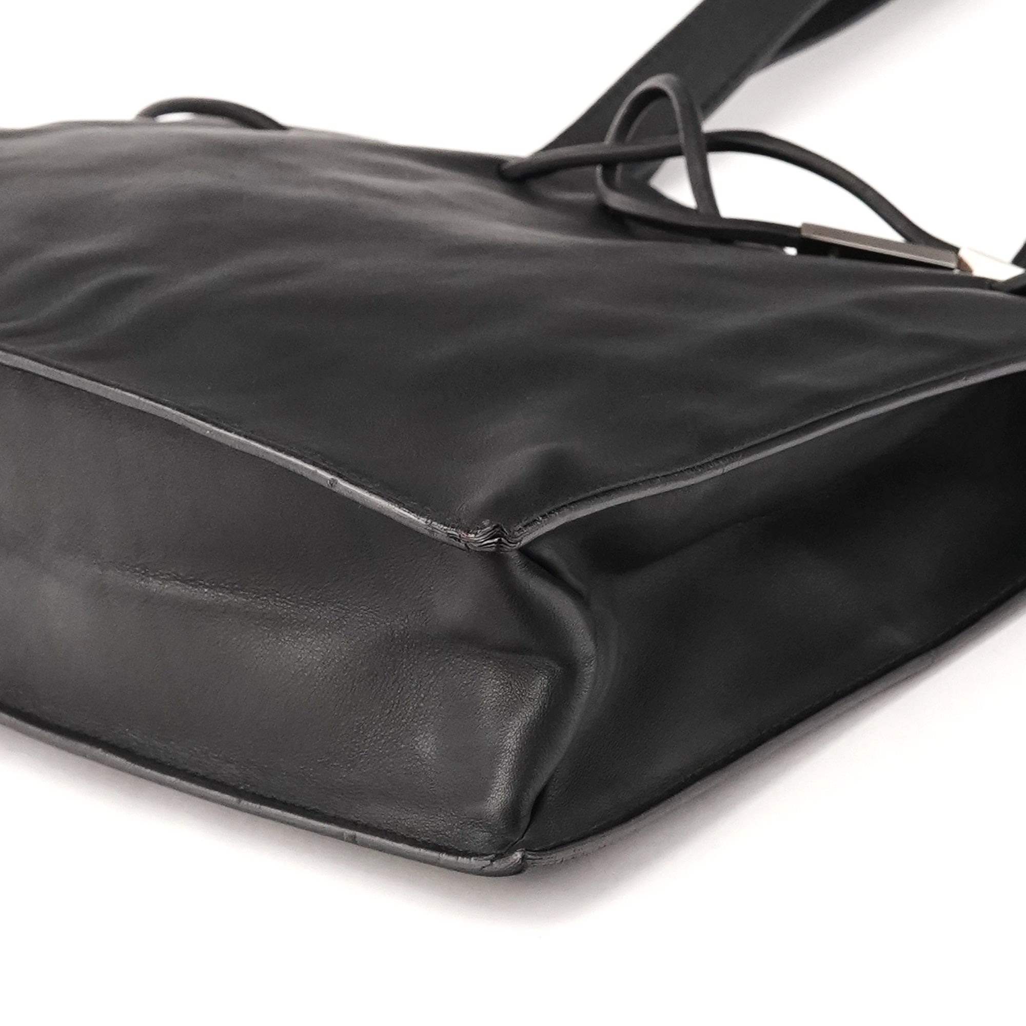 Gucci 002 1053 Black Leather Drawstring Tote Bag
