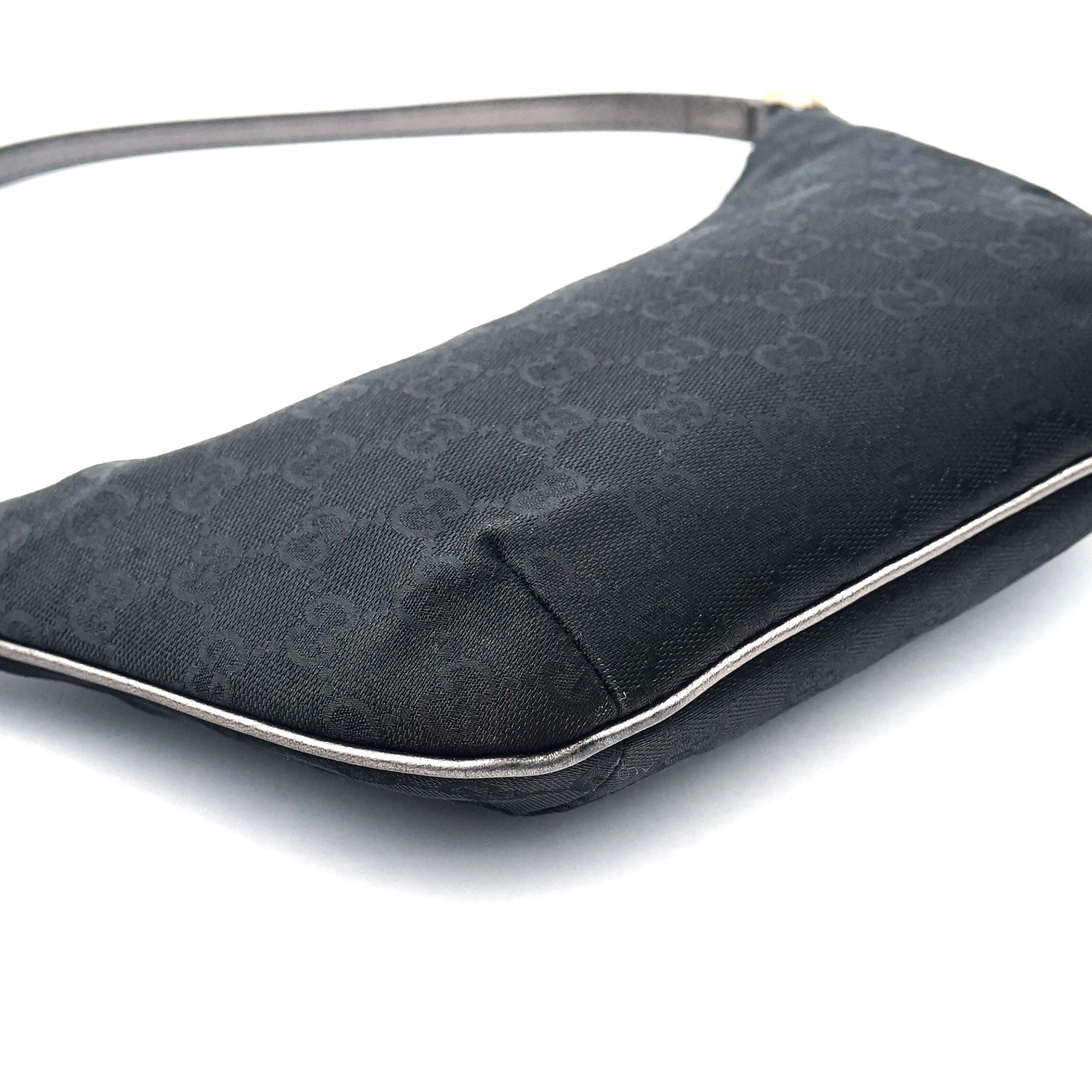 Gucci 005 0813 Black GG Shoulder Bag