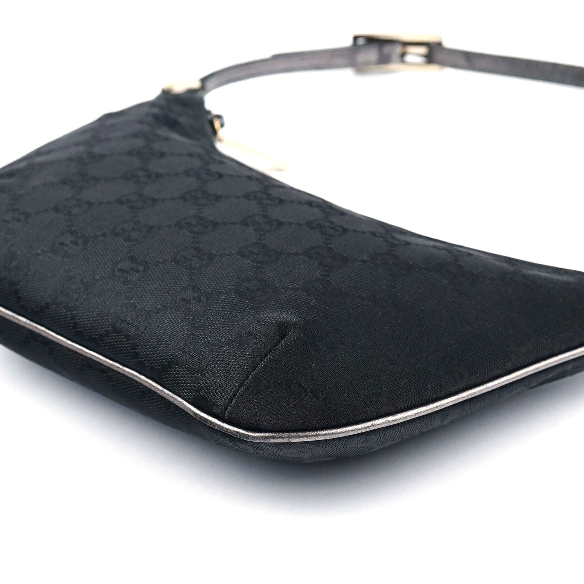 Gucci 005 0813 Black GG Shoulder Bag