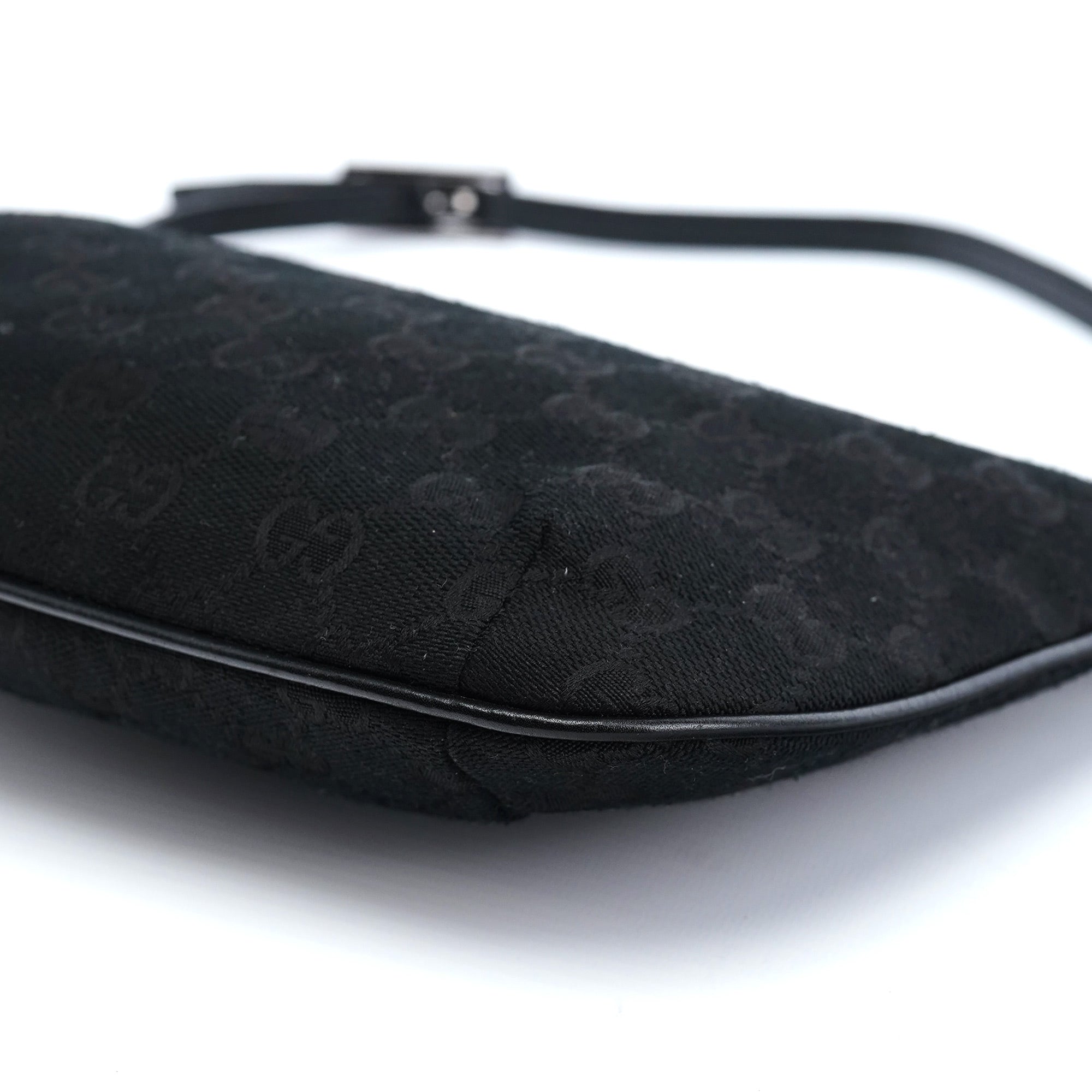 Gucci 005 0813 Black GG Shoulder Bag