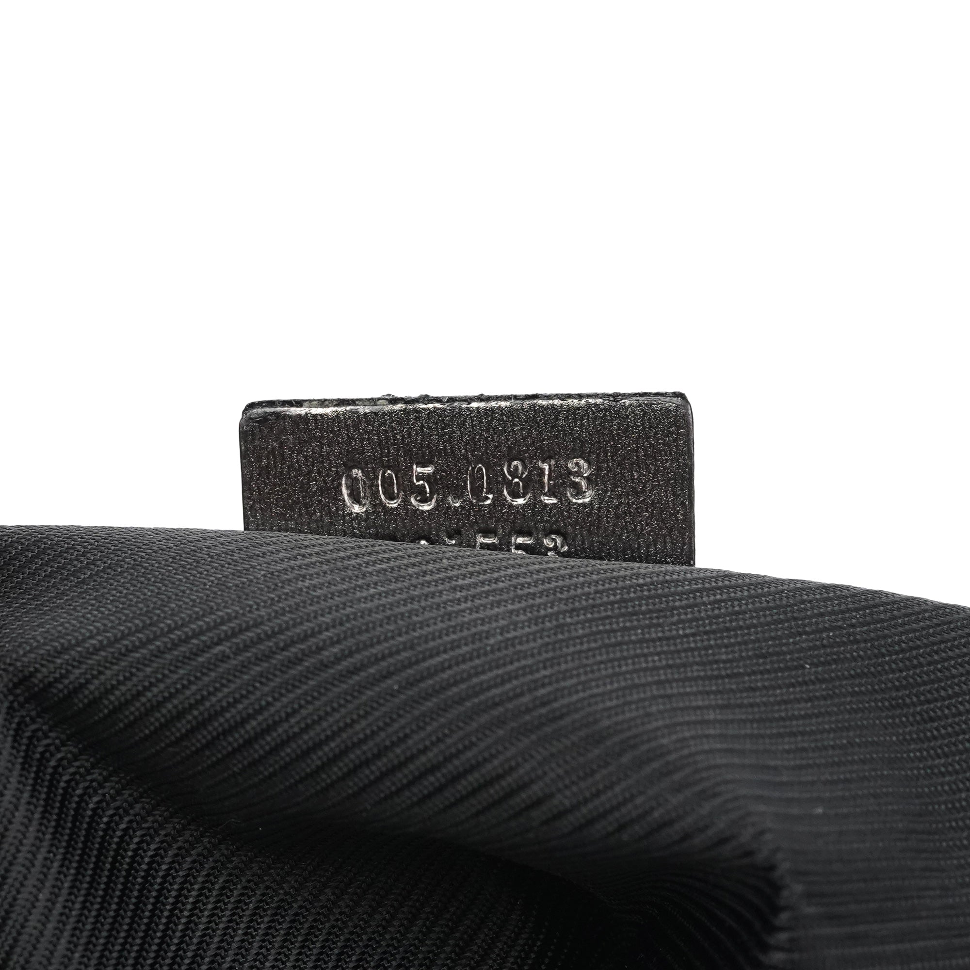 Gucci 005 0813 Sac porté épaule en toile GG noire et cuir métallisé