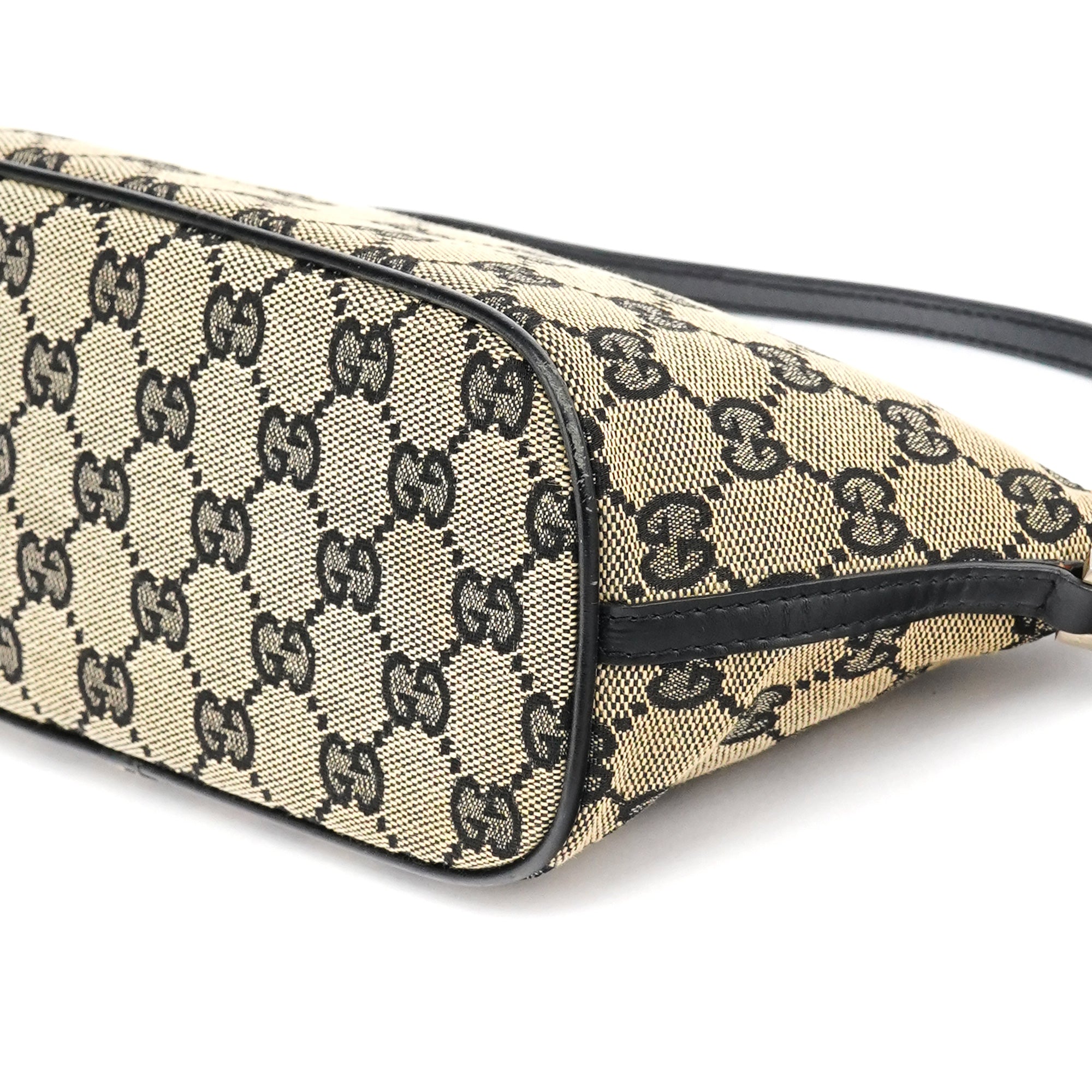 Gucci 039 1103 Beige Black GG Boat Pochette