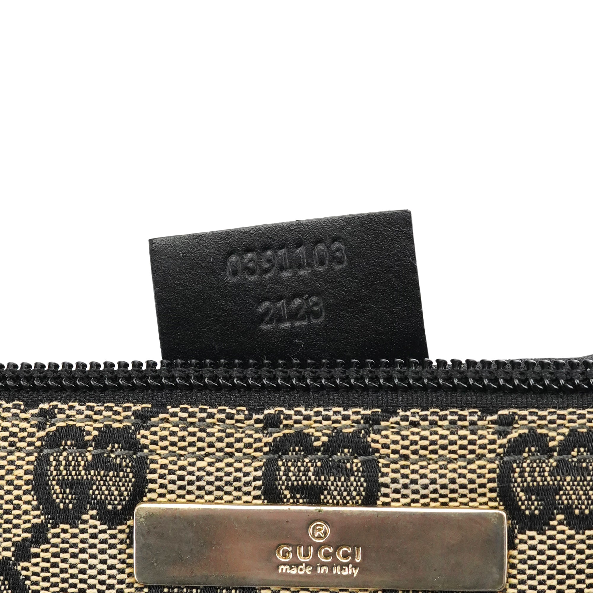 Gucci 039 1103 Beige Black GG Boat Pochette