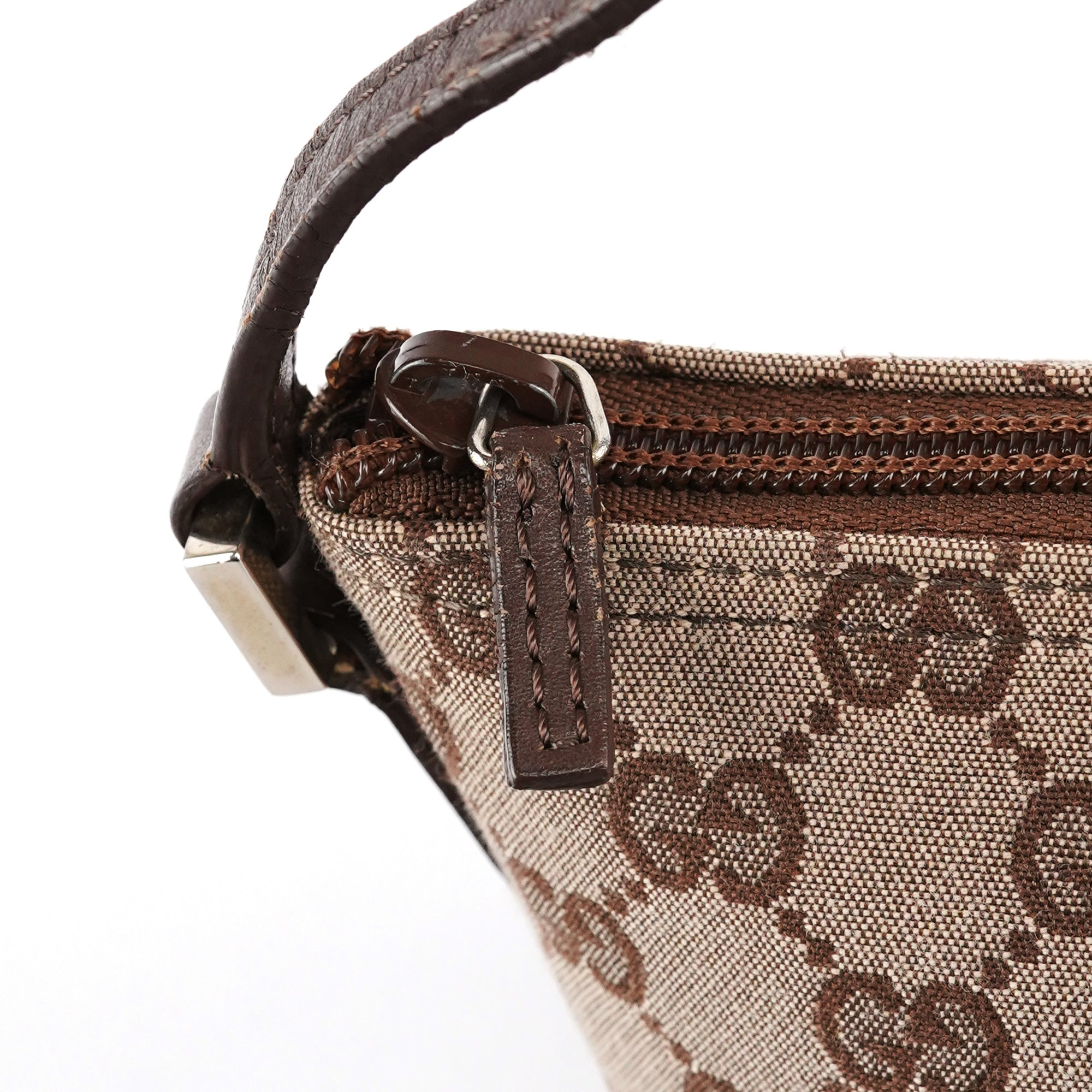 Gucci 039 1103 Beige Brown GG Boat Pochette