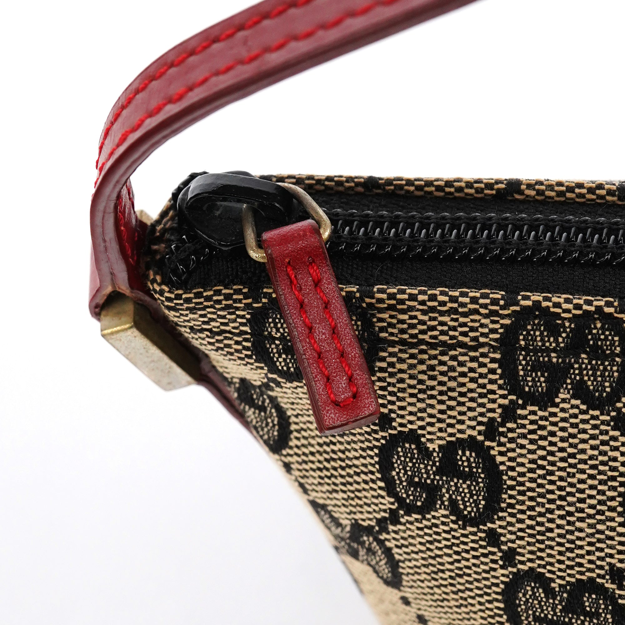 Gucci 039 1103 Beige Red GG Boat Pochette