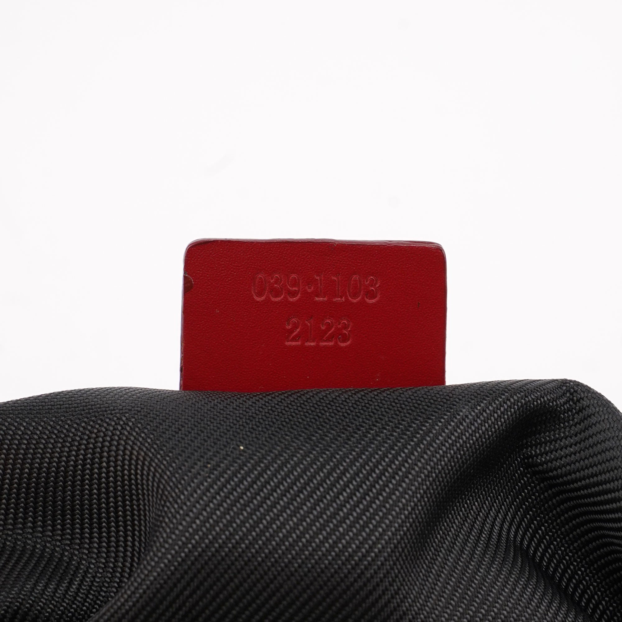 Gucci 039 1103 Beige Red GG Boat Pochette