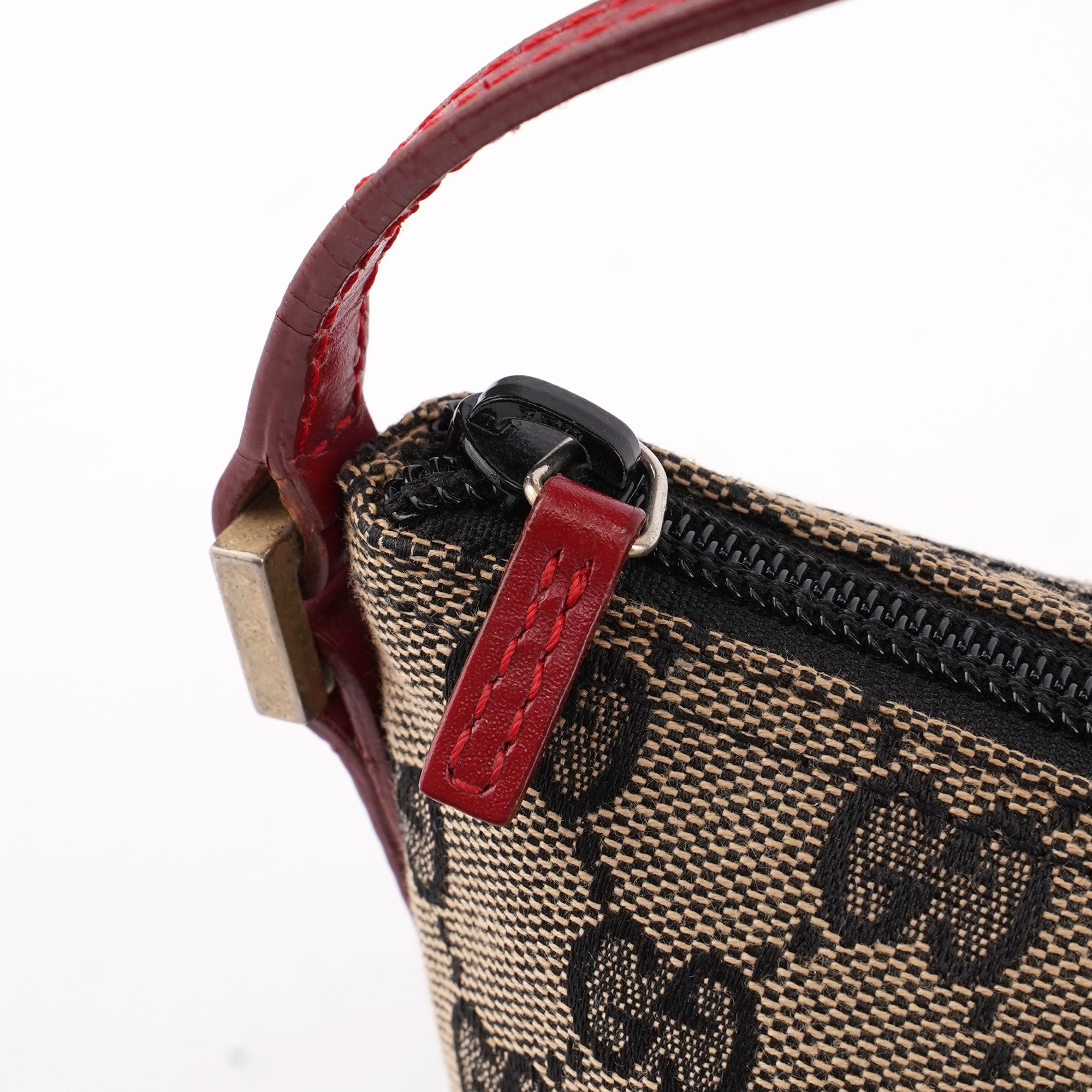 Gucci 039 1103 Beige Red GG Boat Pochette