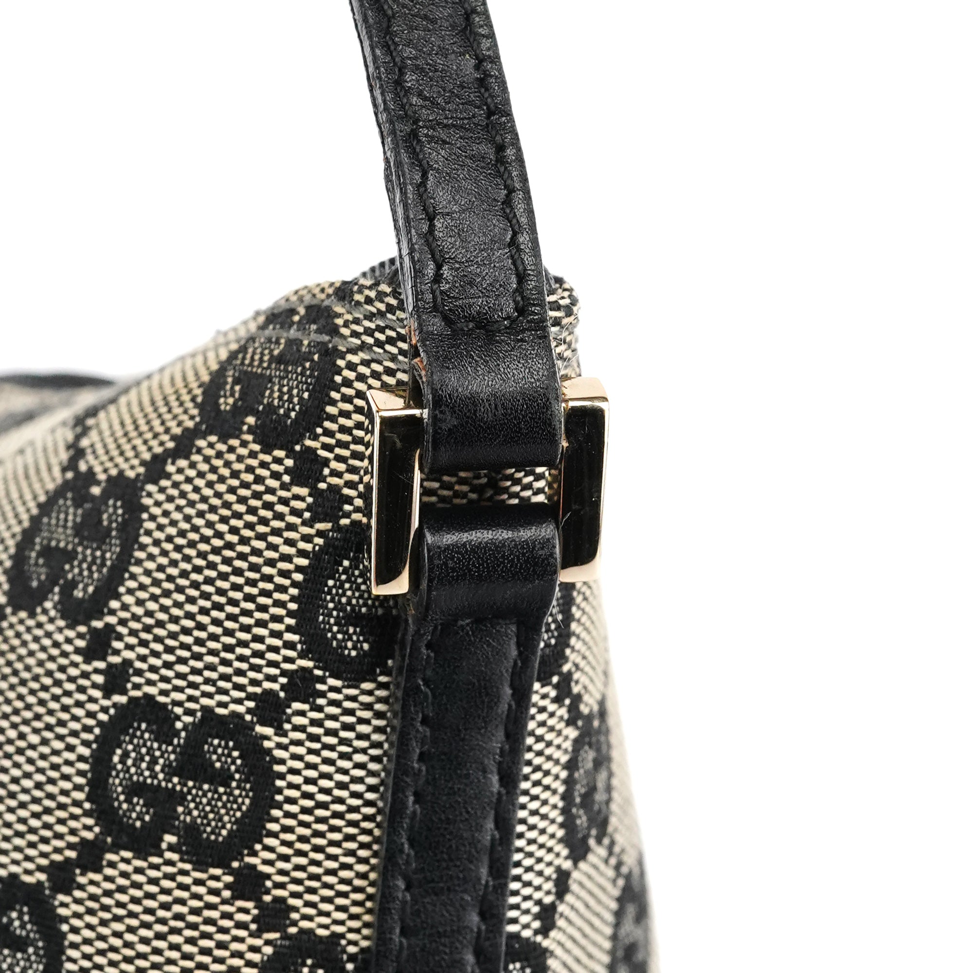 Gucci 039 1103 Grey Black GG Boat Pochette